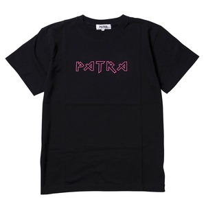 PATRA MEIDENLOGO TEE : BLACK