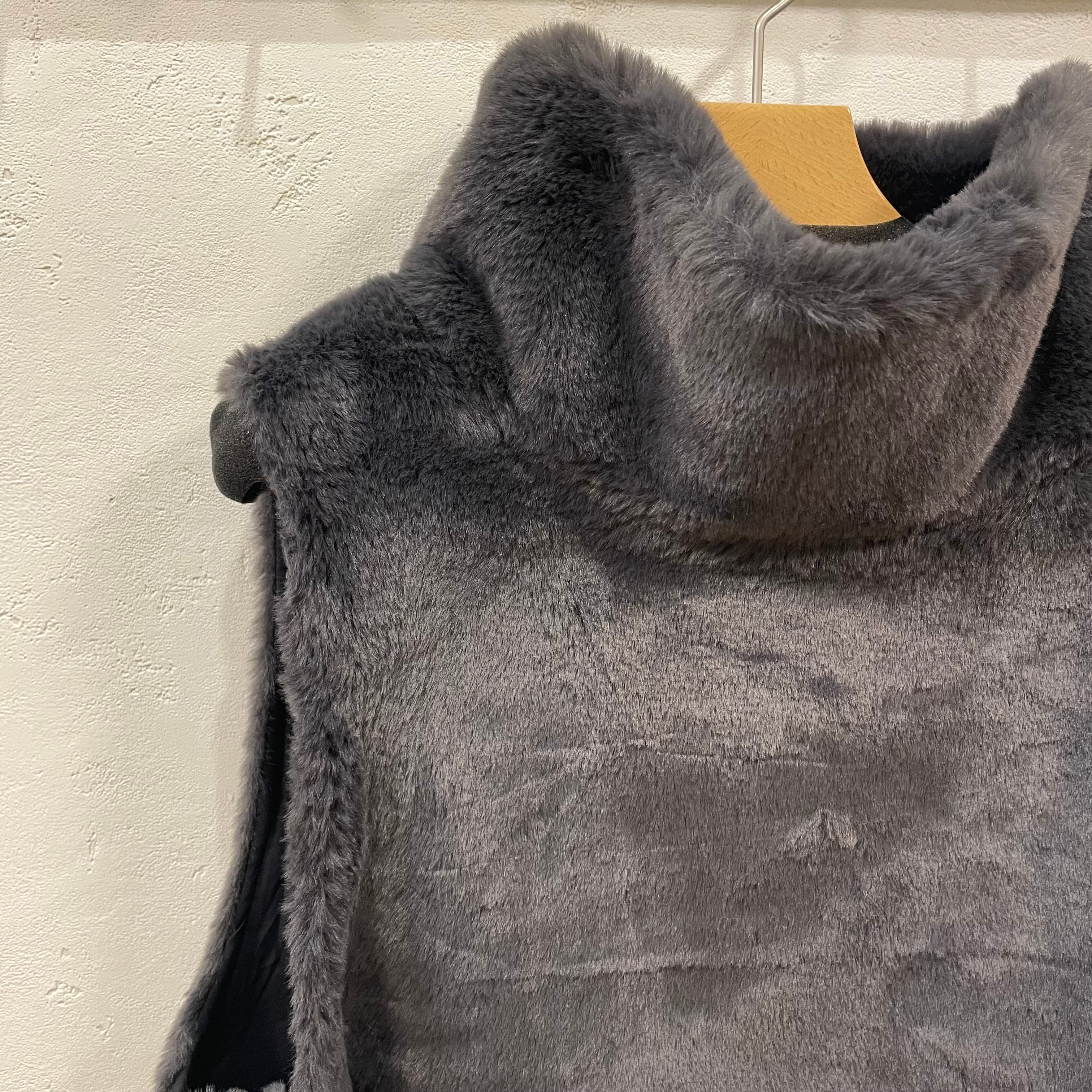 CYAN TOKYO バックオーバーハイネックファーベスト/507390 楽天市場】CYAN TOKYO(シアン）バクオーバーハイネックファーベスト