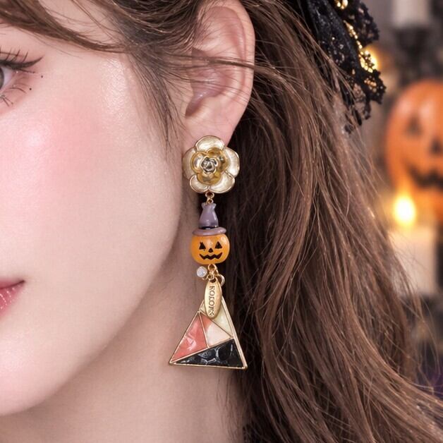ピアス or イヤリング 変更可】魔女っ子パンプキンと幾何学