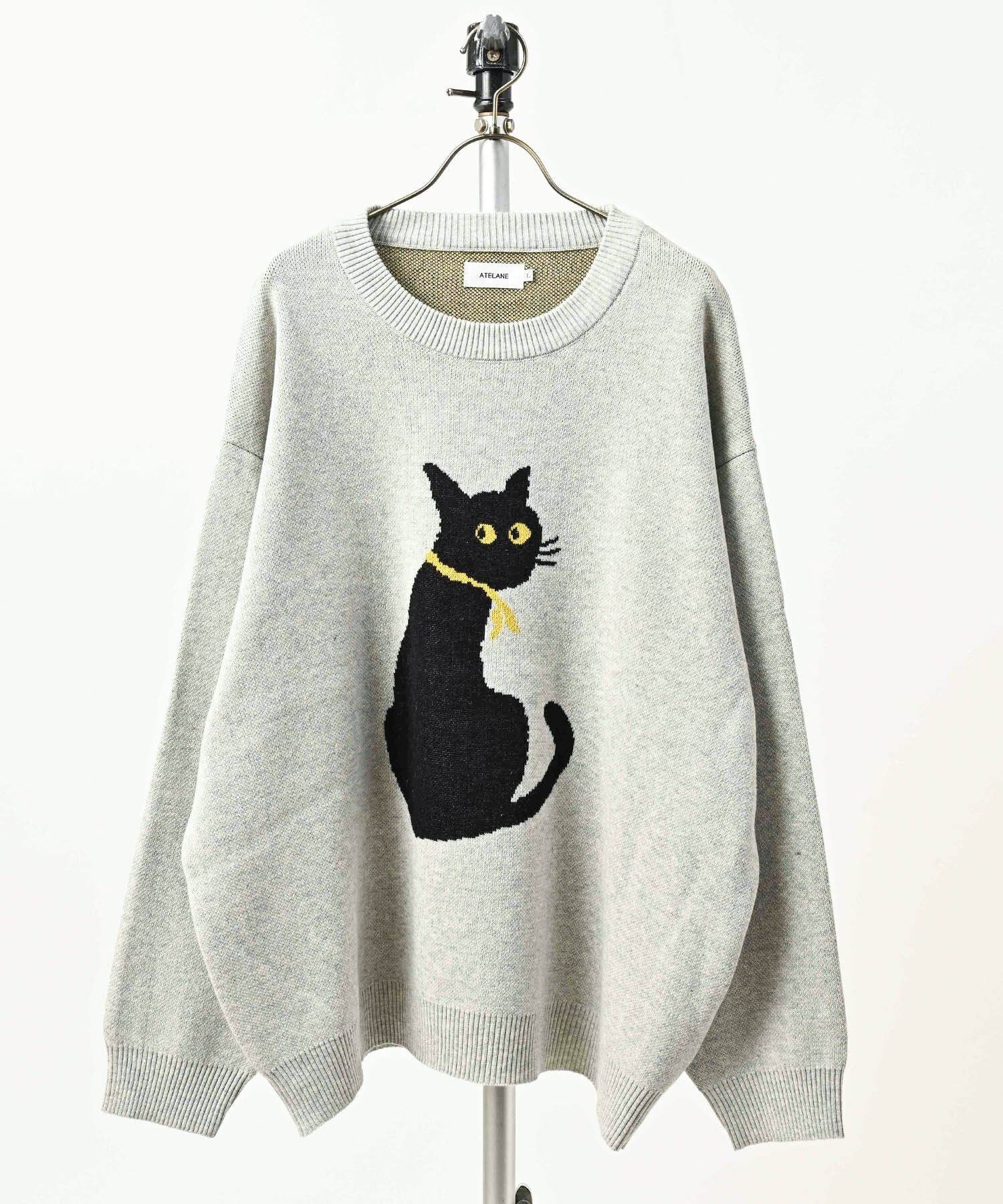 ATELANE Acrylic/Cotton Double Jacquard Sweatshirt-Style Cat Crew Neck (GRY) 26A-21012