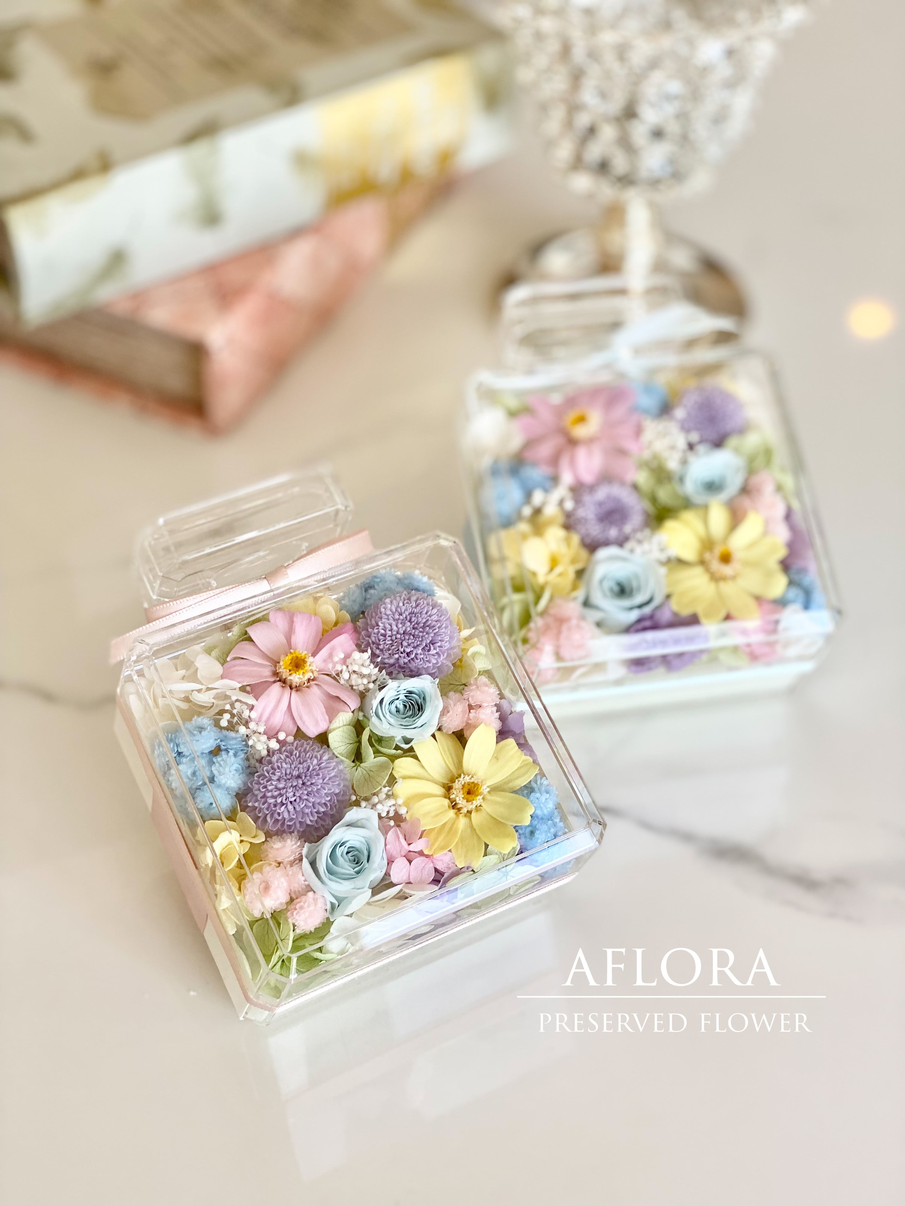 パステルカラー 香水瓶アレンジメント プリザーブドフラワー | AFLORA