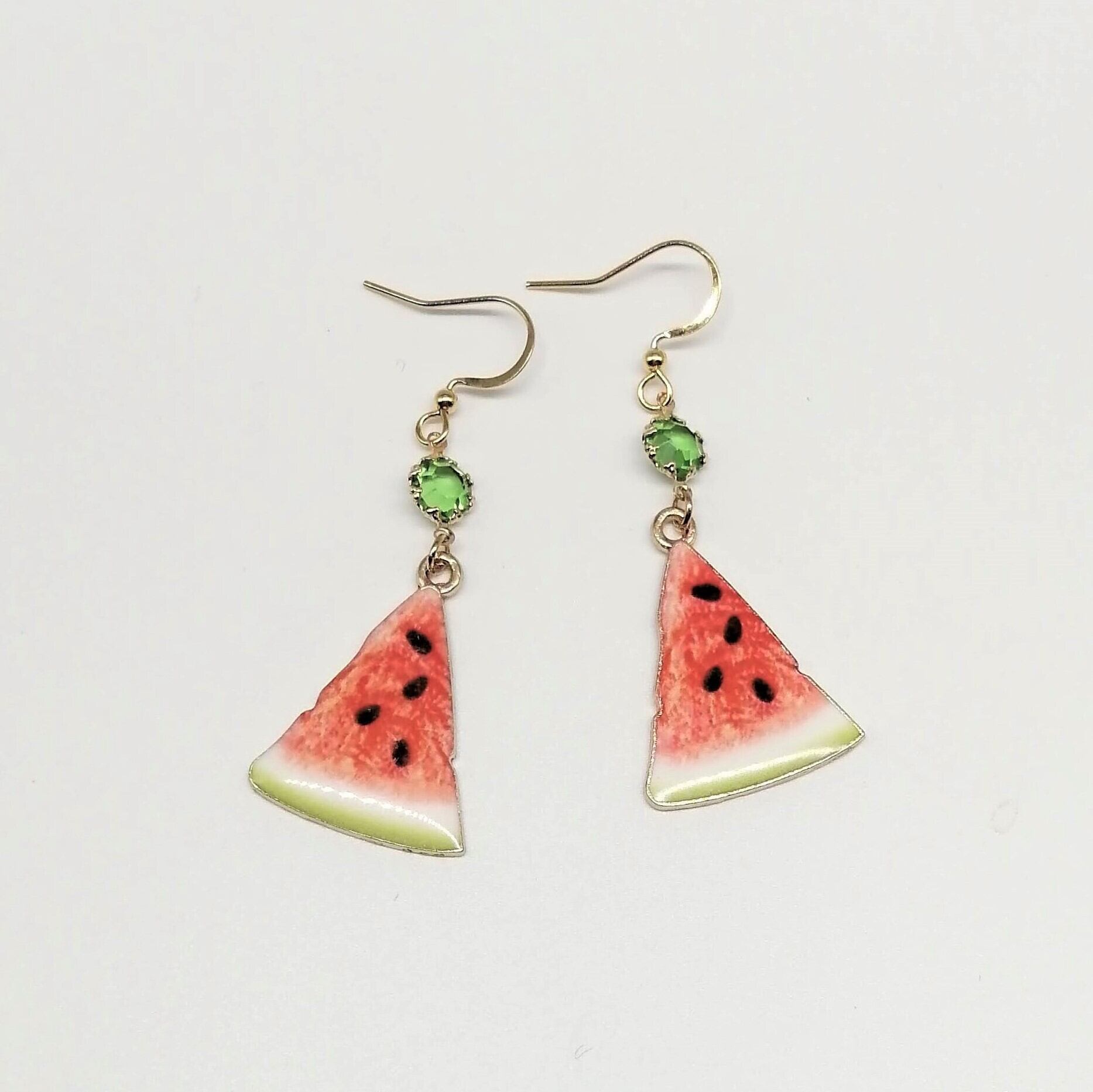 サージカルステンレス ピアス】カット面ガラス スイカ 赤 夏 果物