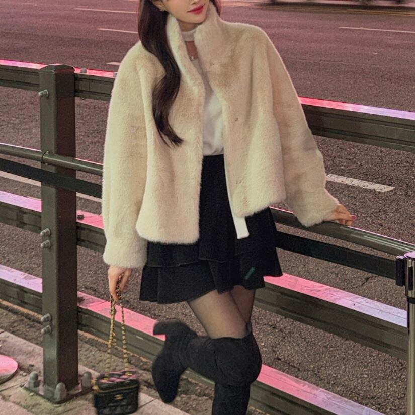 ハーフネックフェイクファージャケット
