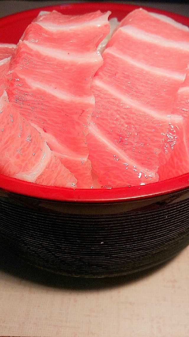 本マグロ大トロ 最高級蓄養本マグロ大トロ柵約700g 大漁丼家善行店online