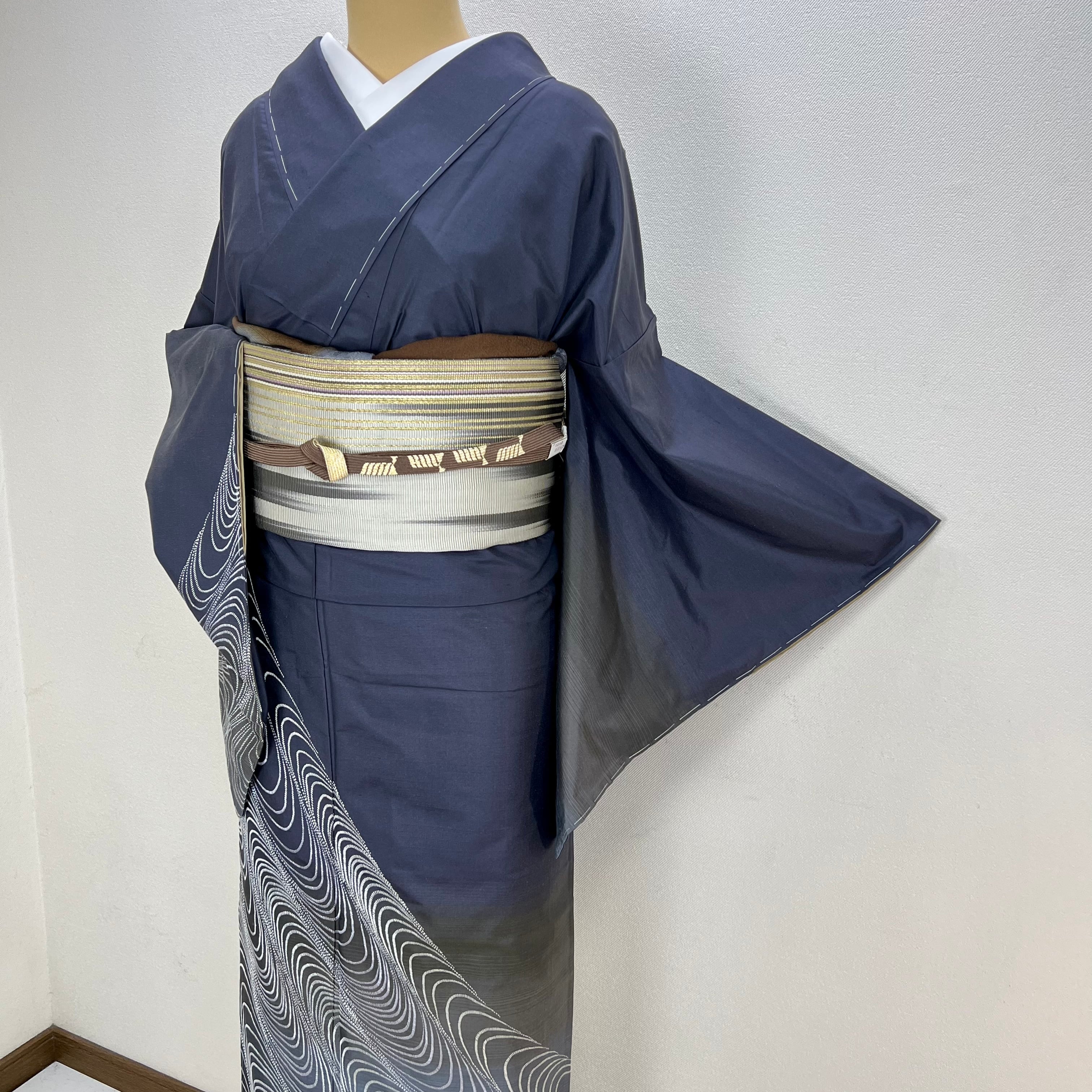 染大島　大島紬　自慢の逸品　付下げ　刺繍　正絹　着物　仕立てたばかり説明文要参考