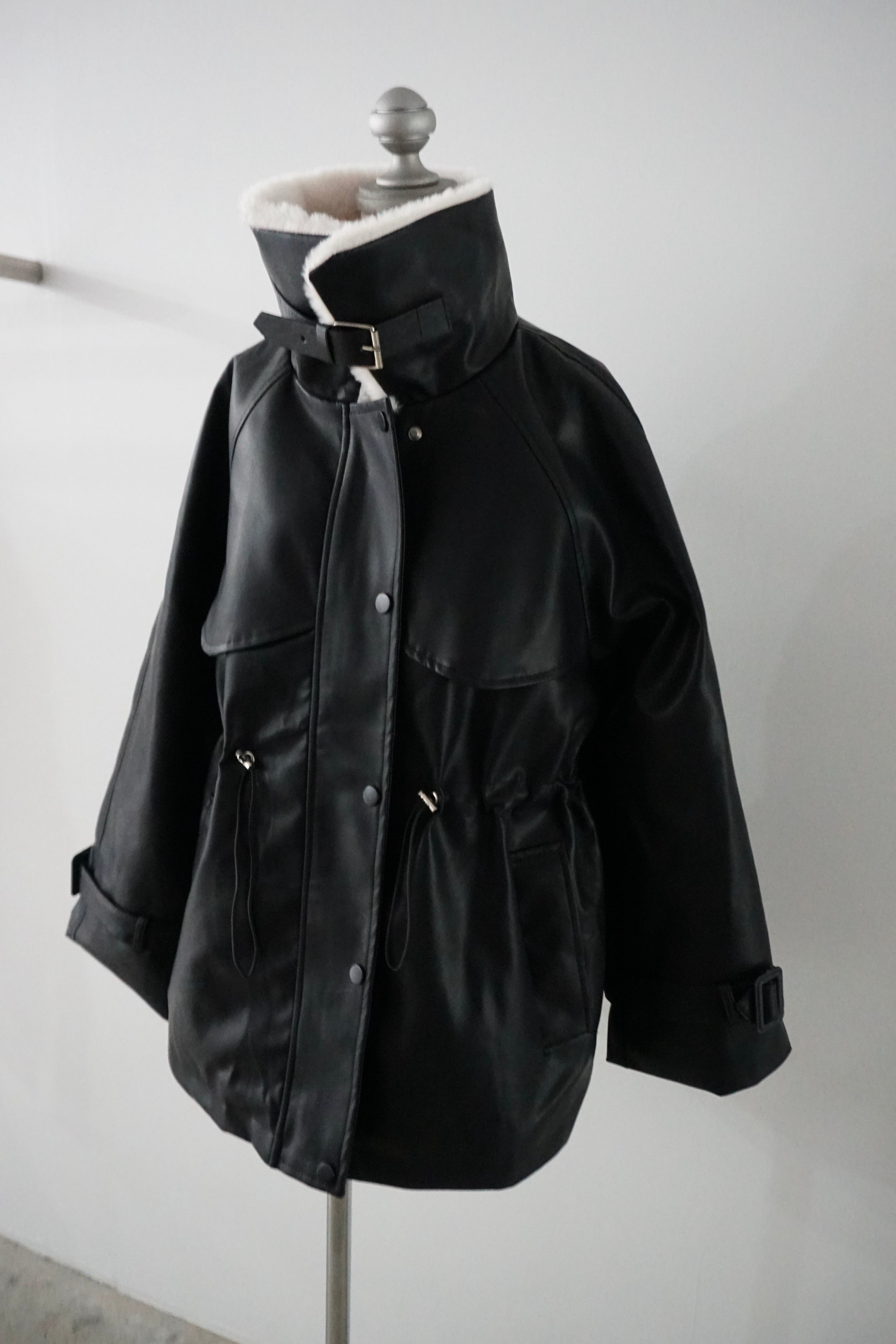 FUR LEATHER JACKET (BLACK) 2412-82-87 | HELK