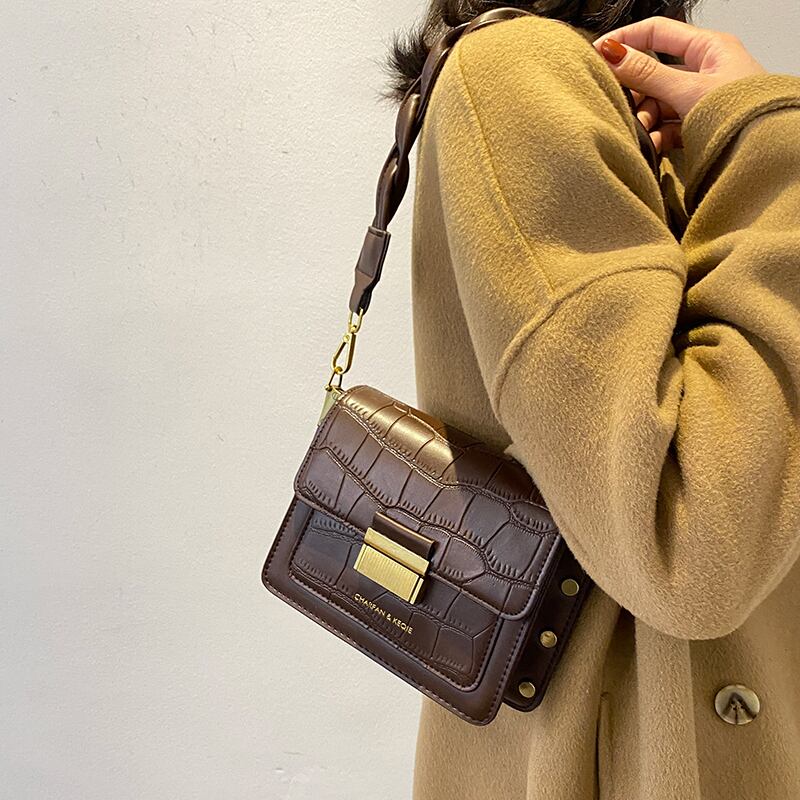 スタイルオータムウィンター 秋物 冬物 メッセンジャーバッグ Tiancai_Wing_Bag76649948083