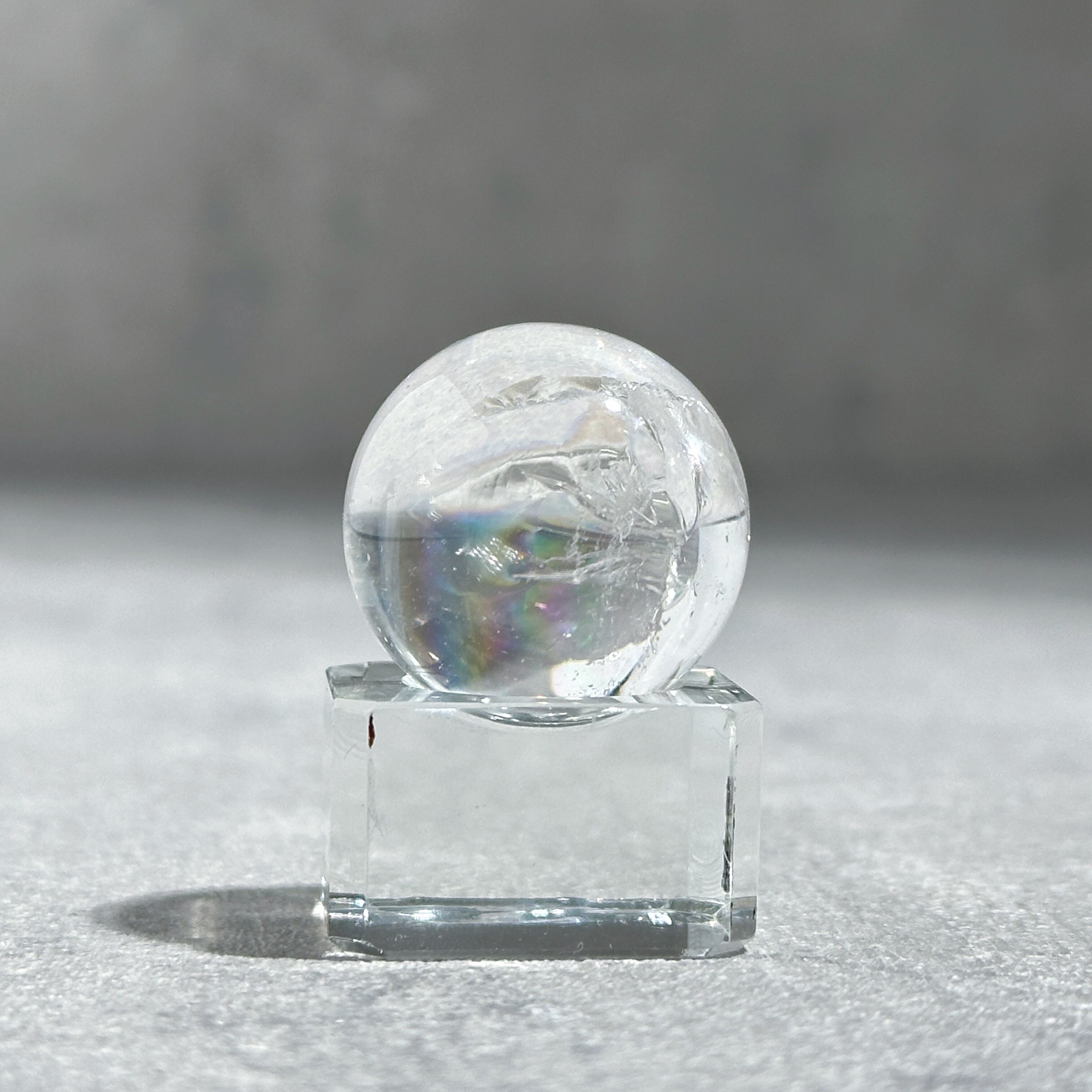 透明感・虹◎クリア(クラック)クォーツ スフィア01 ◇ Clear quartz
