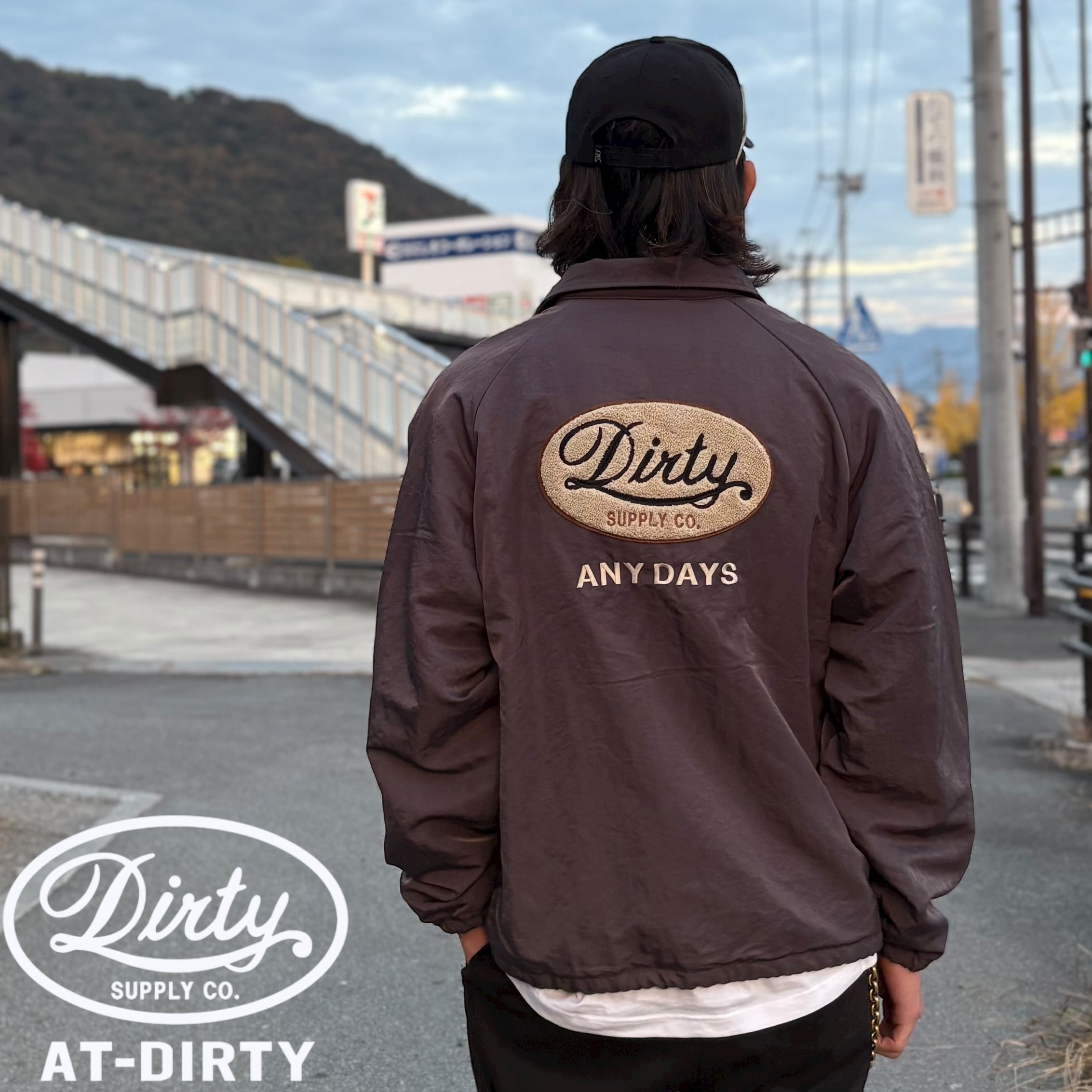 AT DIRTY ボア コーチジャケット AT-DIRTY】 ⁡ ⁡ “BOA COACH JACKET” ⁡ ⁡ クラシックなボアコーチ