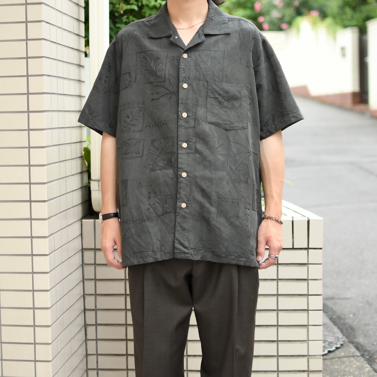 Batik BAY jacquard weave pattern aloha shirt