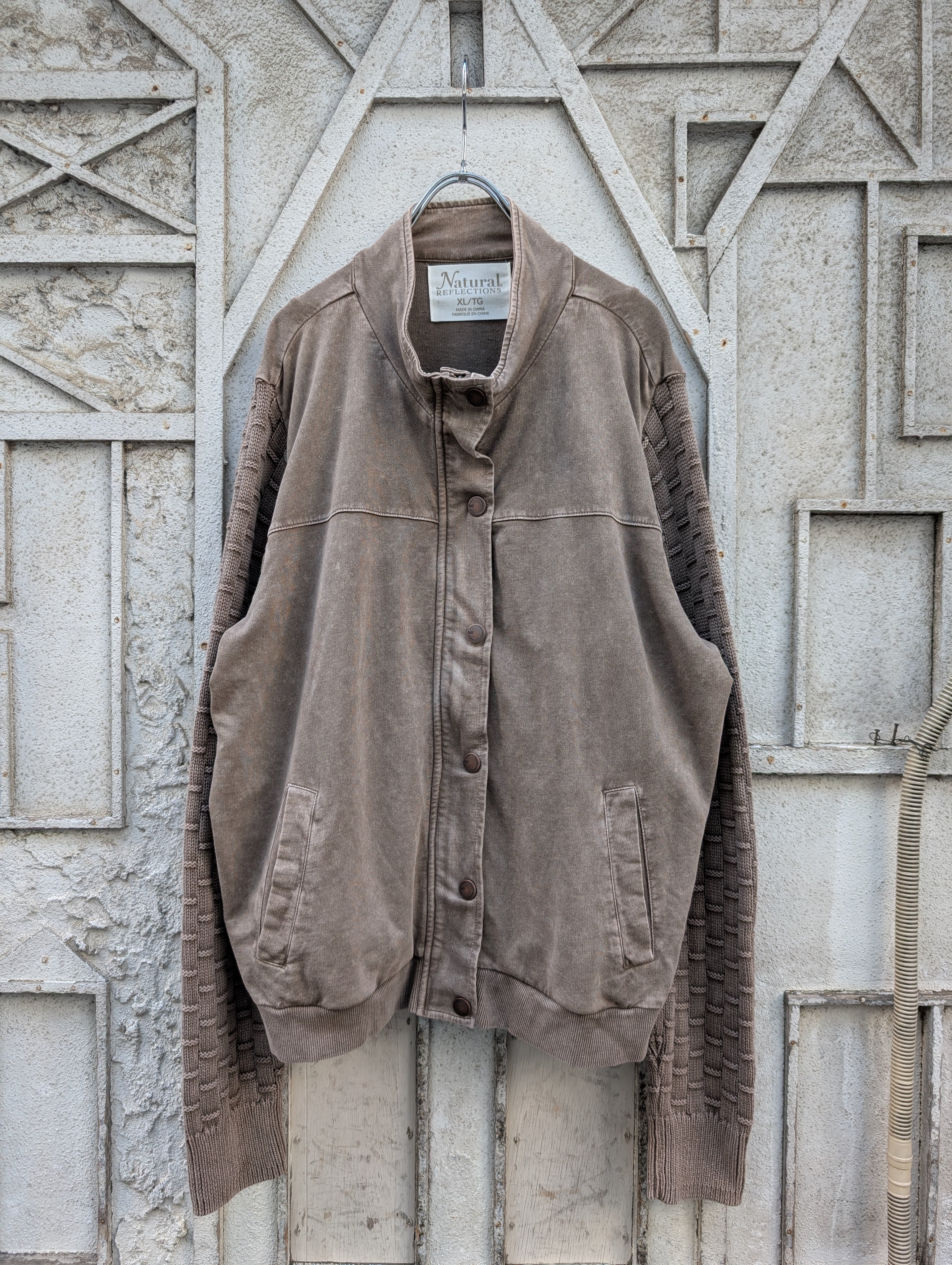 "NATURAL REFLECTIONS" design sweat blouson