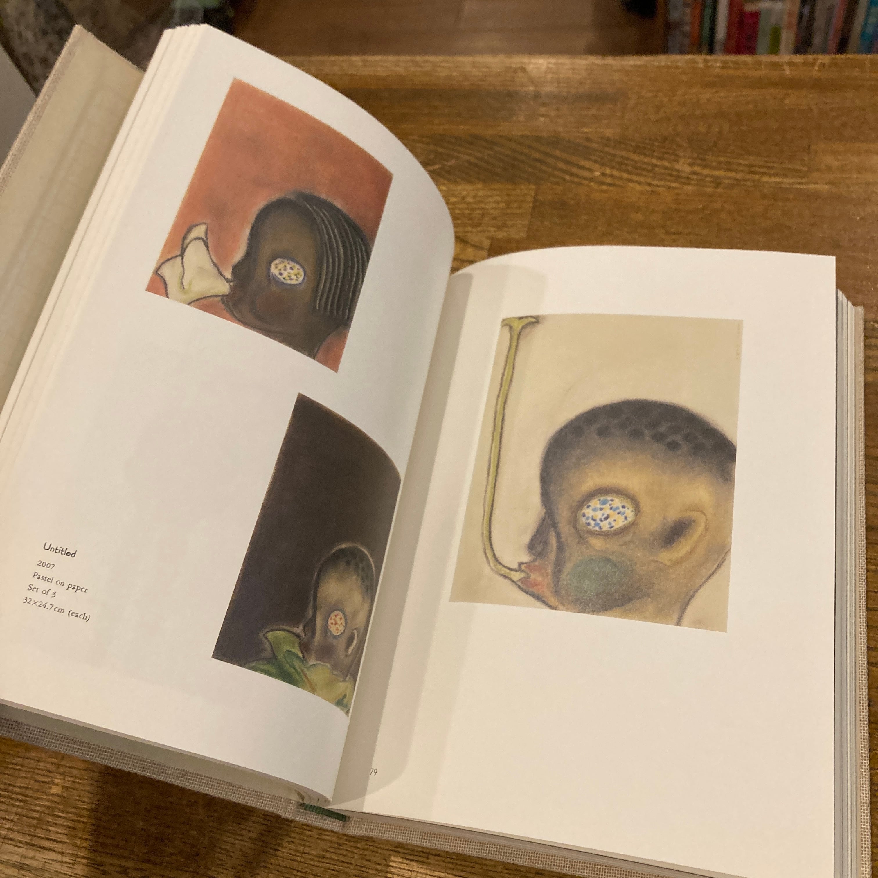 Izumi Kato DRAWINGS & PAPER WORKS / 加藤泉 | 百年