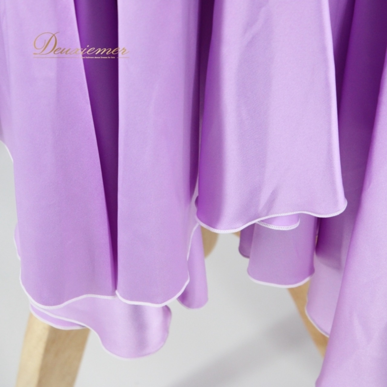 社交ダンス 衣装 スタンダード スカート レッスンウェア オールシーズン 紫 パープル系 Corlal コーラル 無地 シンプル ラップスカート 艶やか ダンス映え 大きい裾 ポリエステル 薄手 伸縮性 フェミニン エレガント 衣装用 スタイリッシュ ダンスレッスン パフォーマンス用 フォーマル レディース リラックス フルスカート おしゃれ 快適 体型カバー