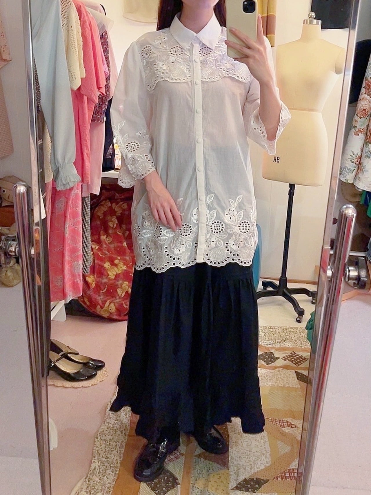 flower embroidery white blouse