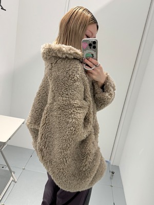 THINGS THAT MATTER　シングスザットマター  / IMITATION SHEEP FUR JACKET / ボアジャケット