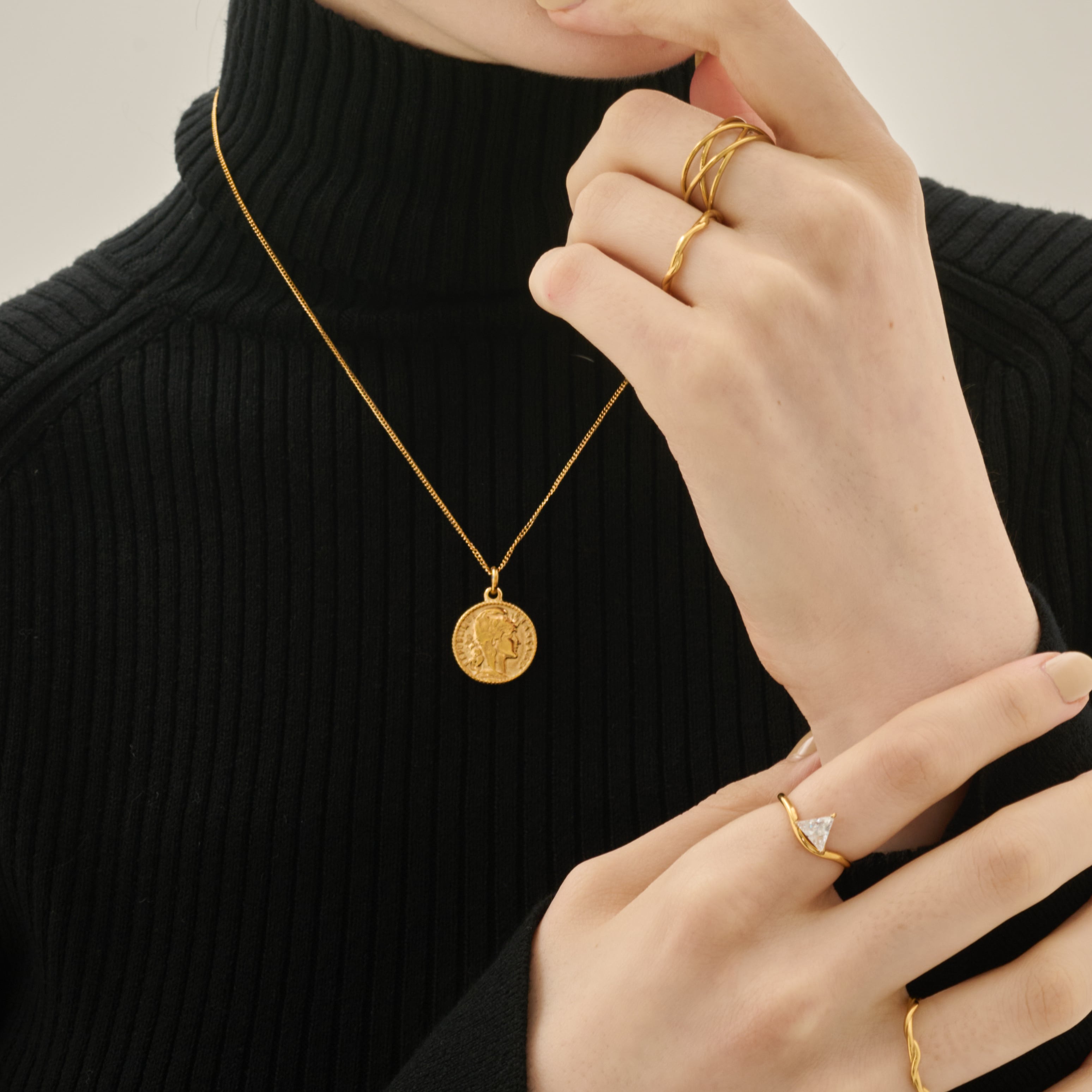 早い者勝ち！！　【⭐︎⭐︎日本限定300個⭐︎⭐︎】　LALIQUE 10/10(金)21時新作発売*stainless coin necklace | RIN