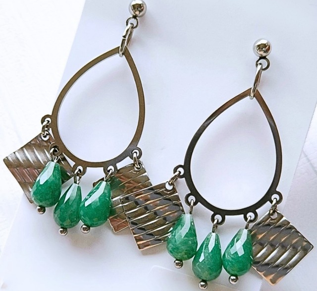 アベンチュリンのシャンデリアピアス 天然石アクセサリー［MHN-161］