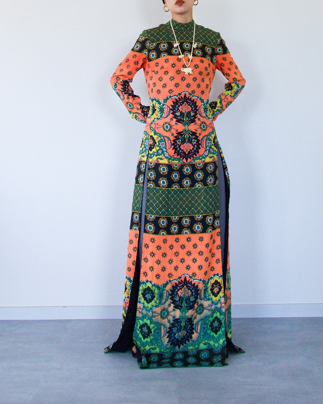 70s print long slit dress