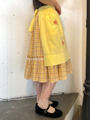 VINTAGE yellow flower print apron