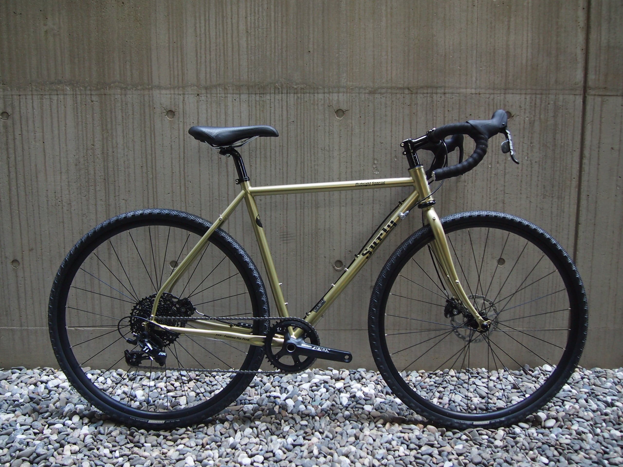 カスタムモデル】SURLY “Midnight Special ” APEX BIKE カスタムモデル】SURLY “Midnight Special ” APEX BIKE