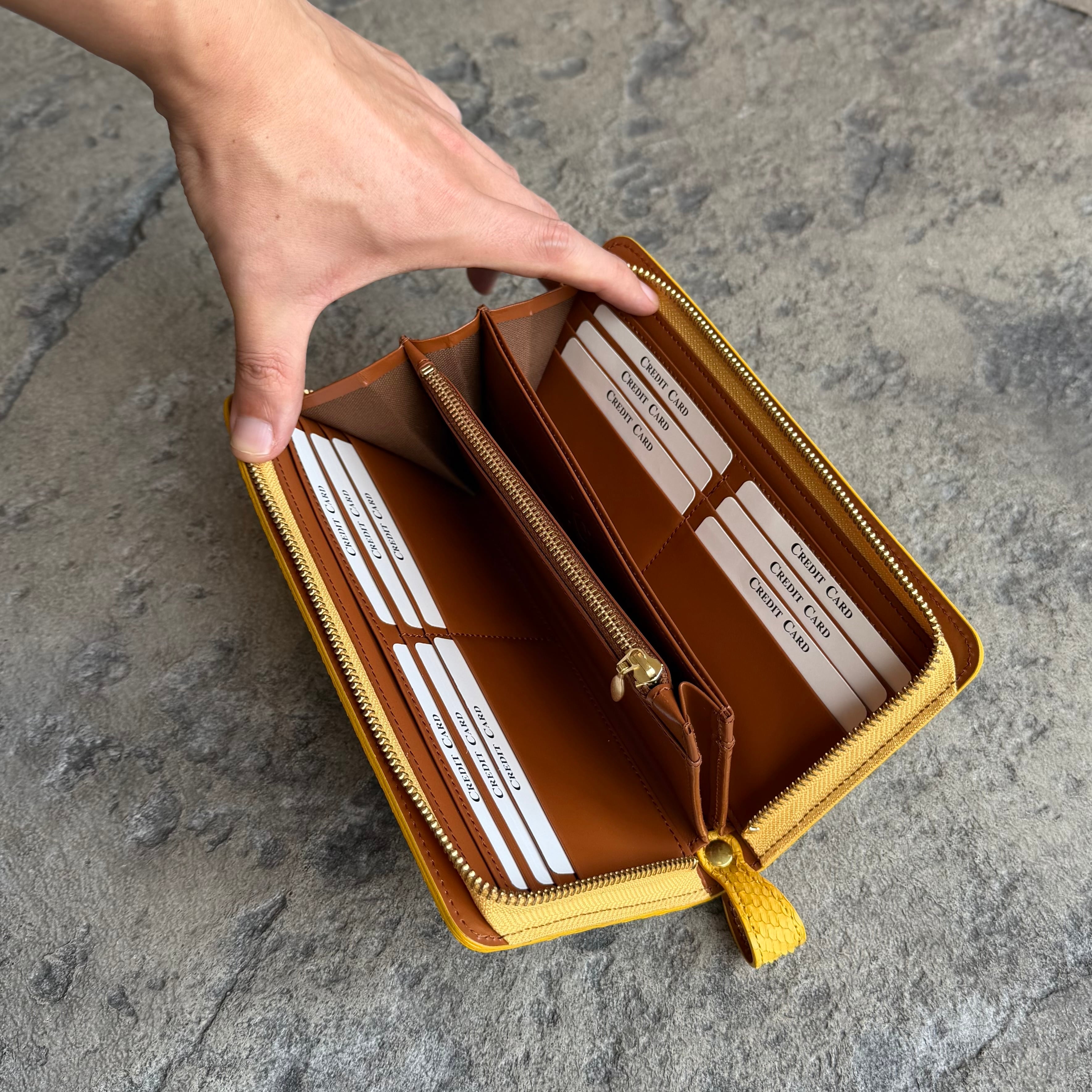 限定商品】ウォレット ラウンドジップ マットパイソン | ケイシイズ