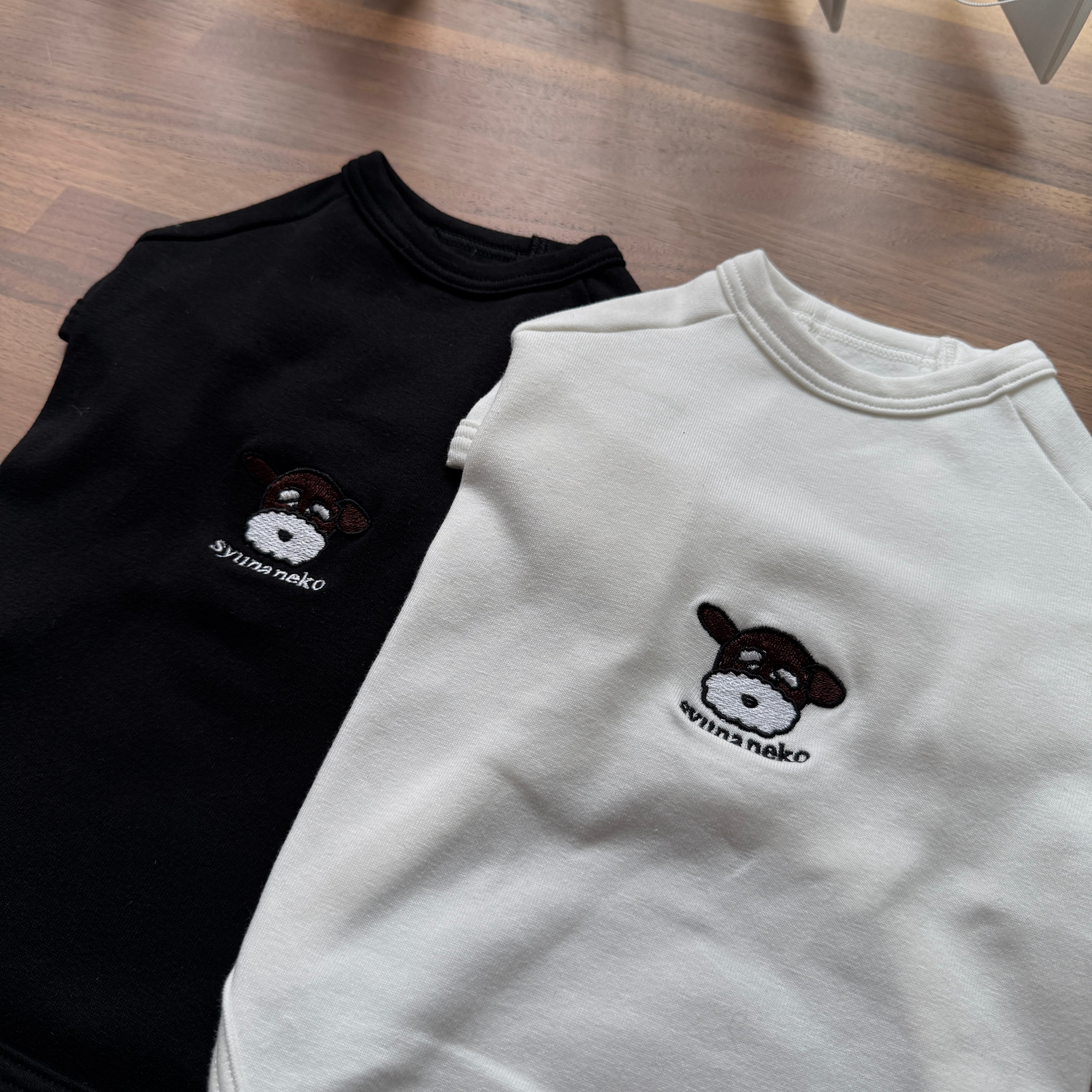 neko dog Tshirts / black,white | schnauzer no neko