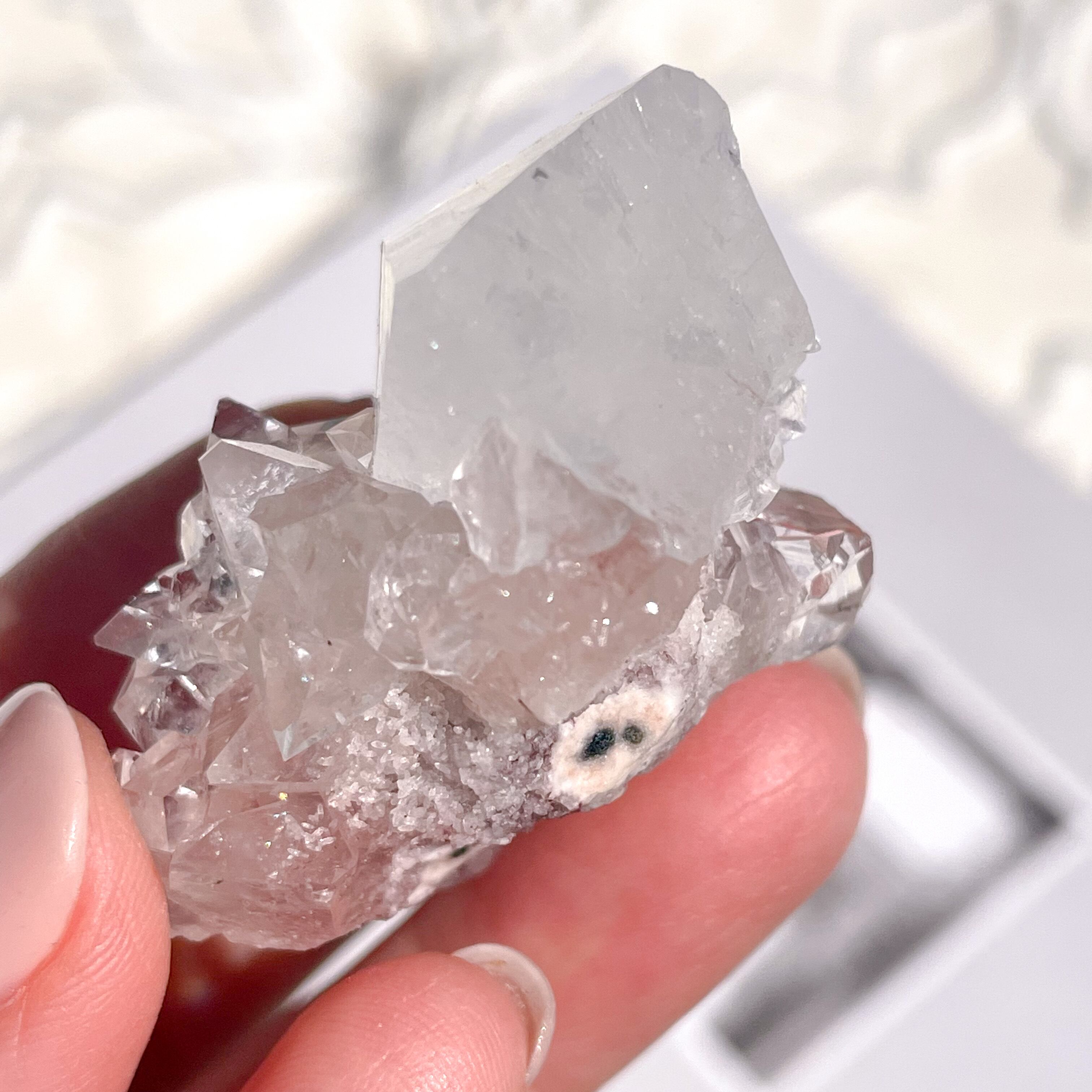Top Quality Pink Apophyllite 14 ✧ ピンクアポフィライト