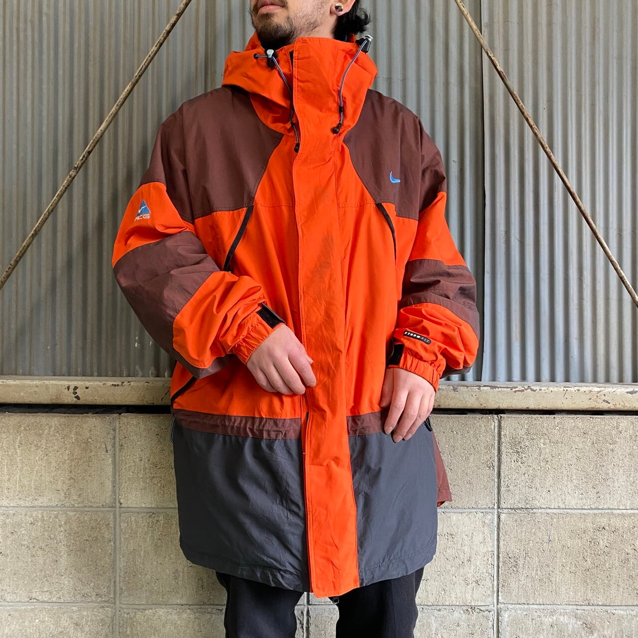 ビッグサイズ 00年代 NIKE ACG ナイキ ロゴ刺繍 マウンテンパーカー 