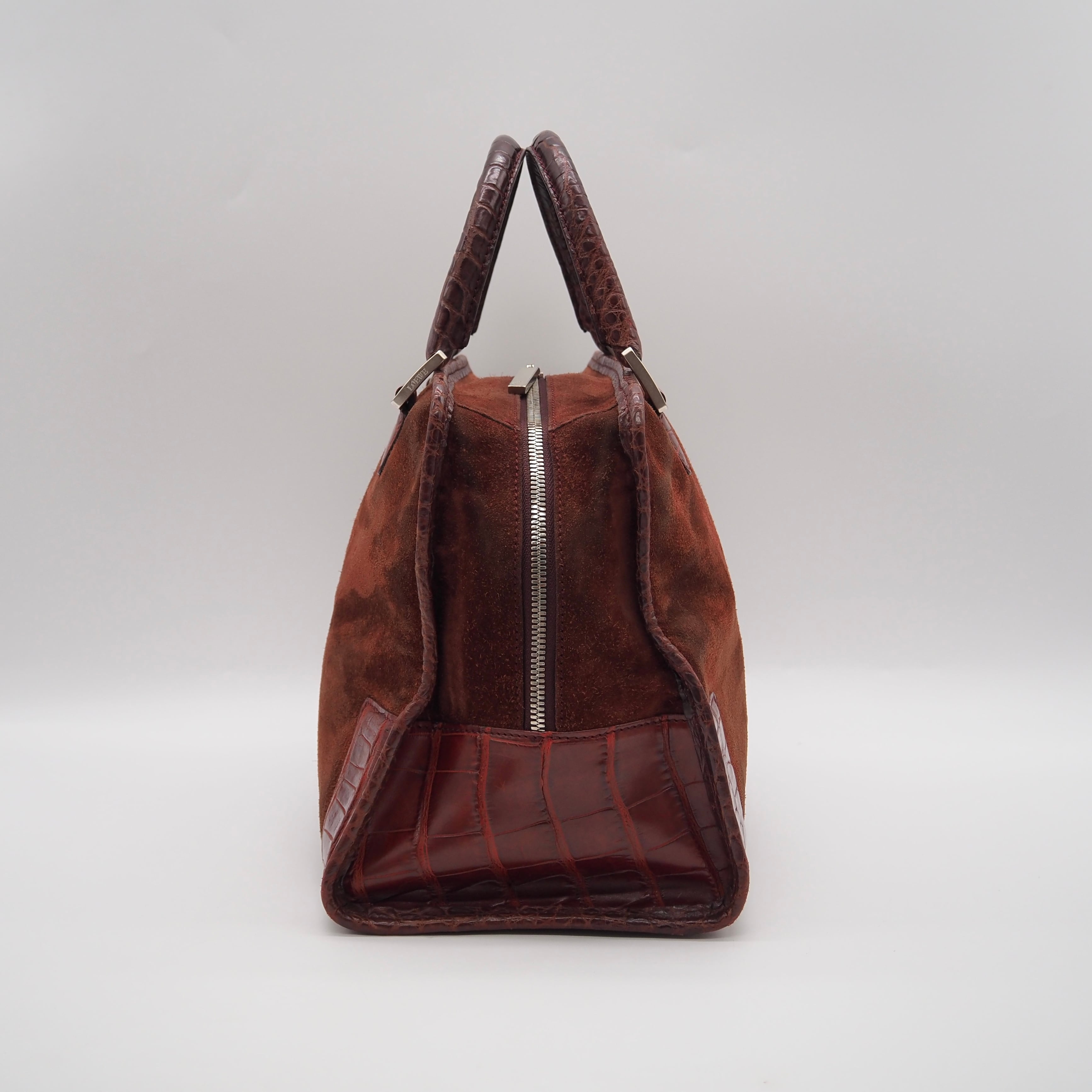 LOEWE アマソナ28 ハンドバッグ レッド スウェード レザー ロエベ