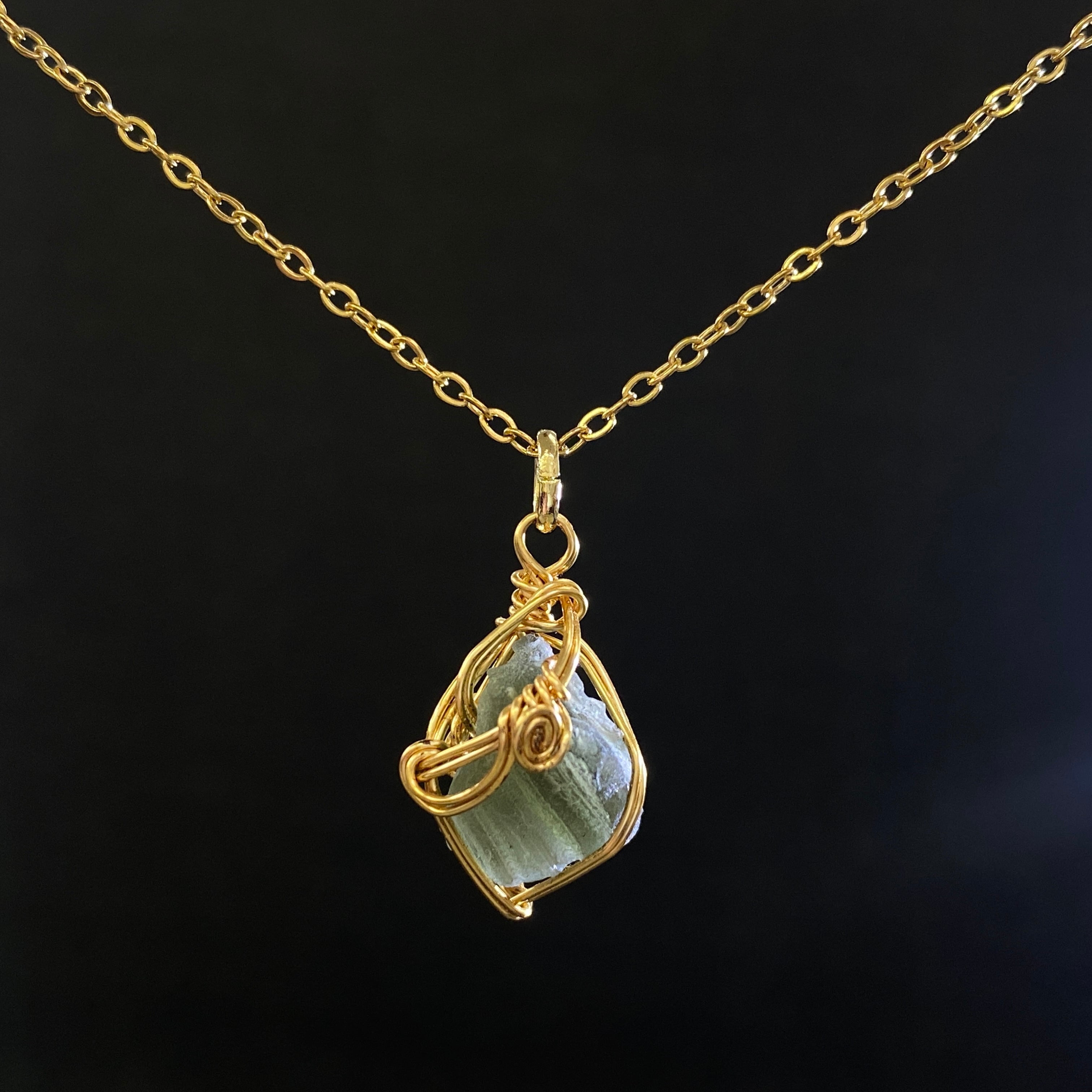 Moldavite モルダバイト | 【隕石屋】METEOS（メテオス）