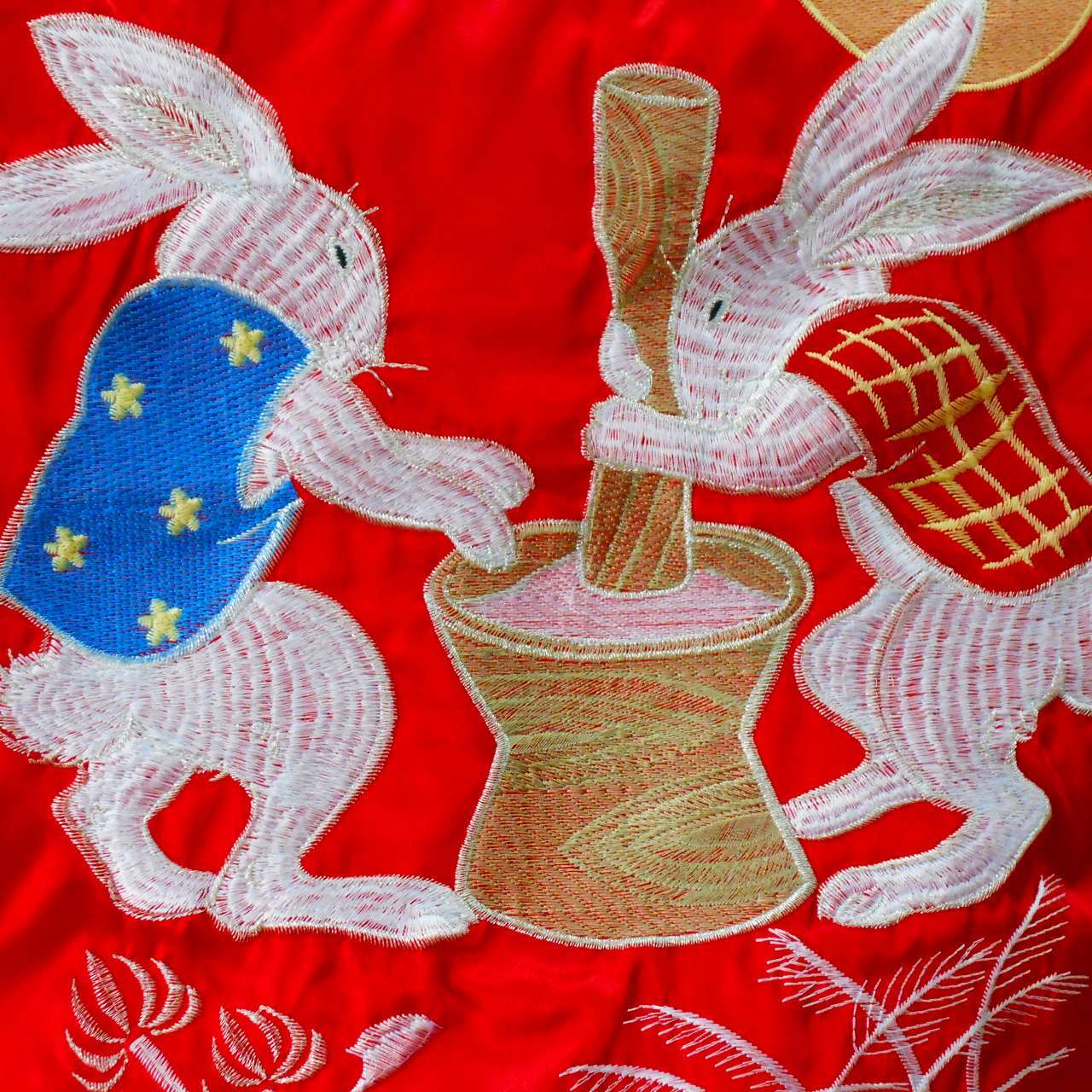 背中うさぎ刺繍スカジャン　L　LL　 赤　Embroidered jumper (SUKAJYAN)