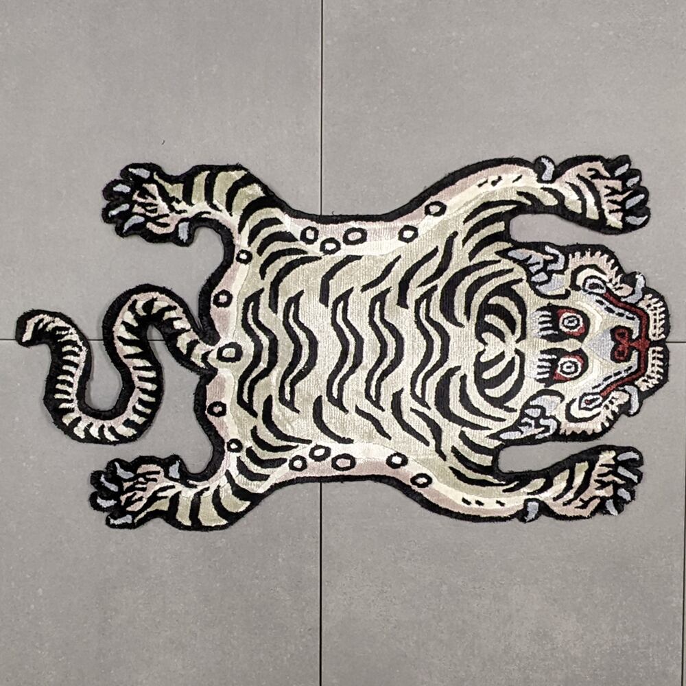 チベタンラグ　グリーン　シンプル Tibetan Tiger Rug (XSサイズ シルク アッシュグリーン 067) チベタン