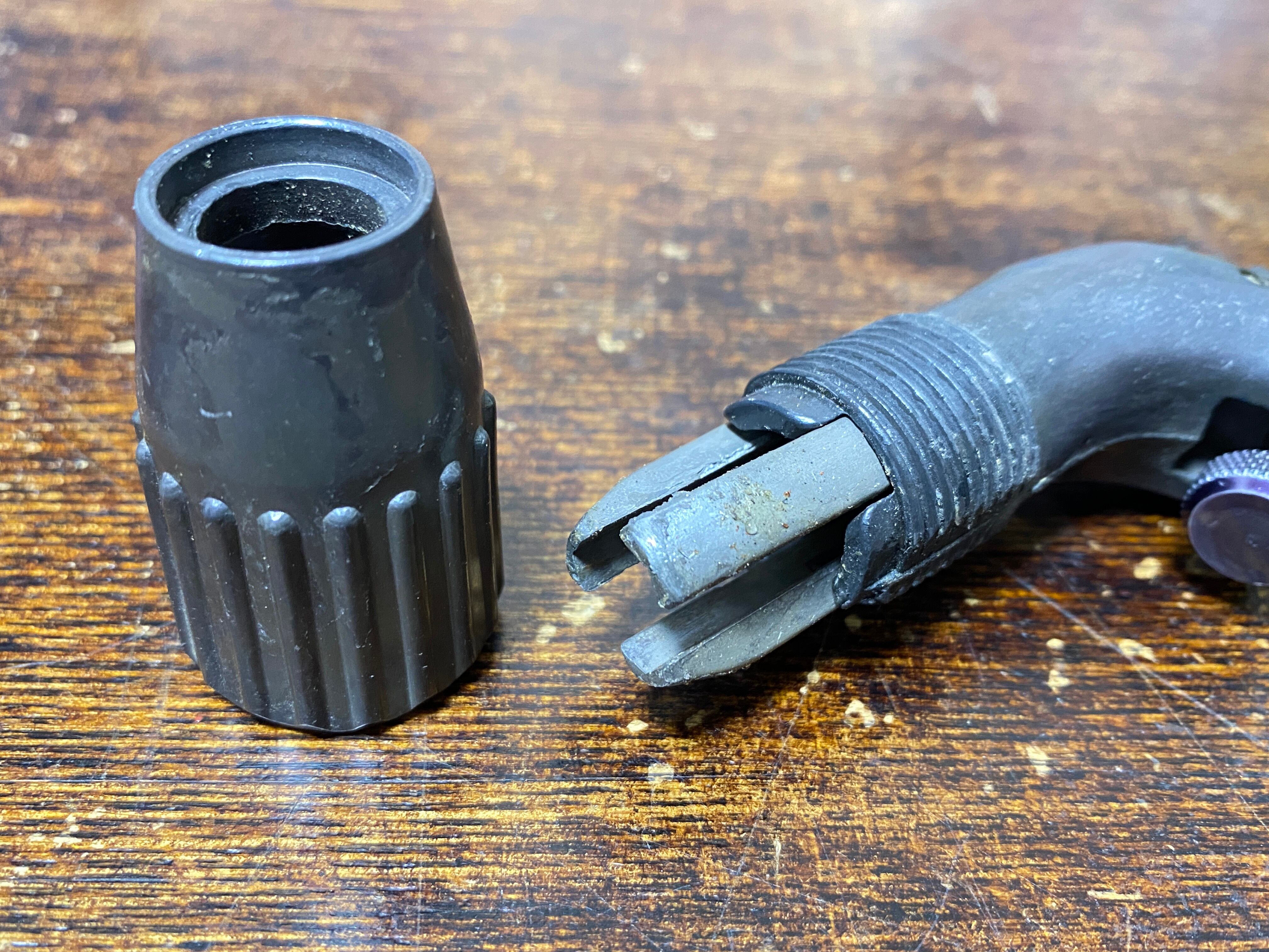 FEATHERWEIGHT Champion Grip [6059] | Tackleshop GTA