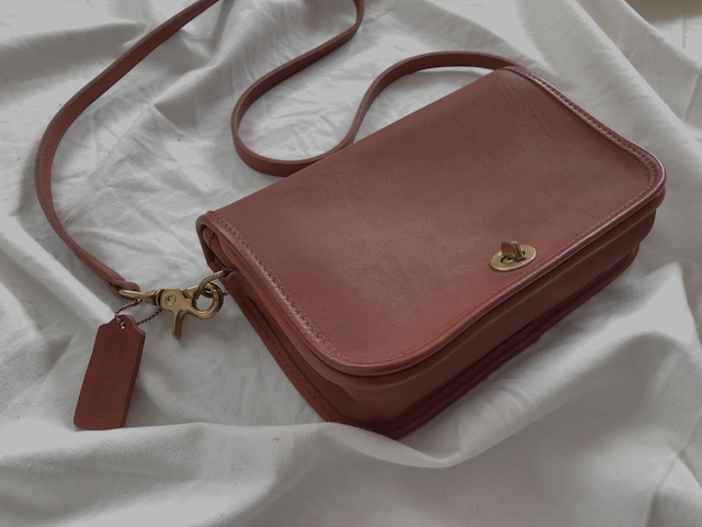 AMERICA 1990’s OLD COACH “LIGHT BLOWN Leather” shoulder bag