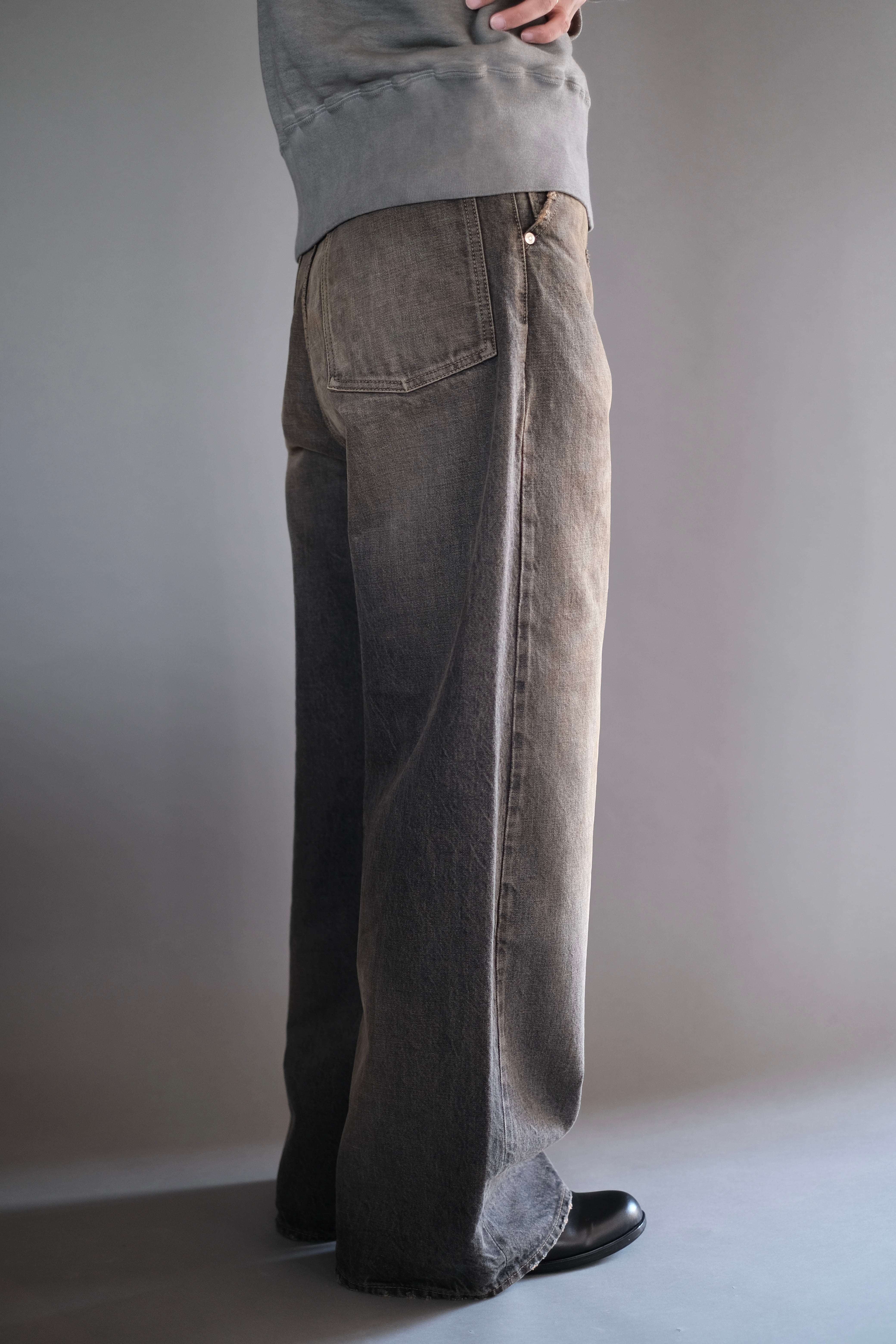 DAISUKE TANABE / Coffee Black Denim Trousers_dstryd | LIVING
