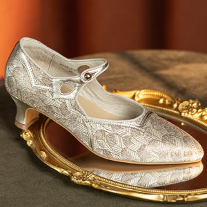 トワイライト・ヘックス ストラップシューズ　M25063