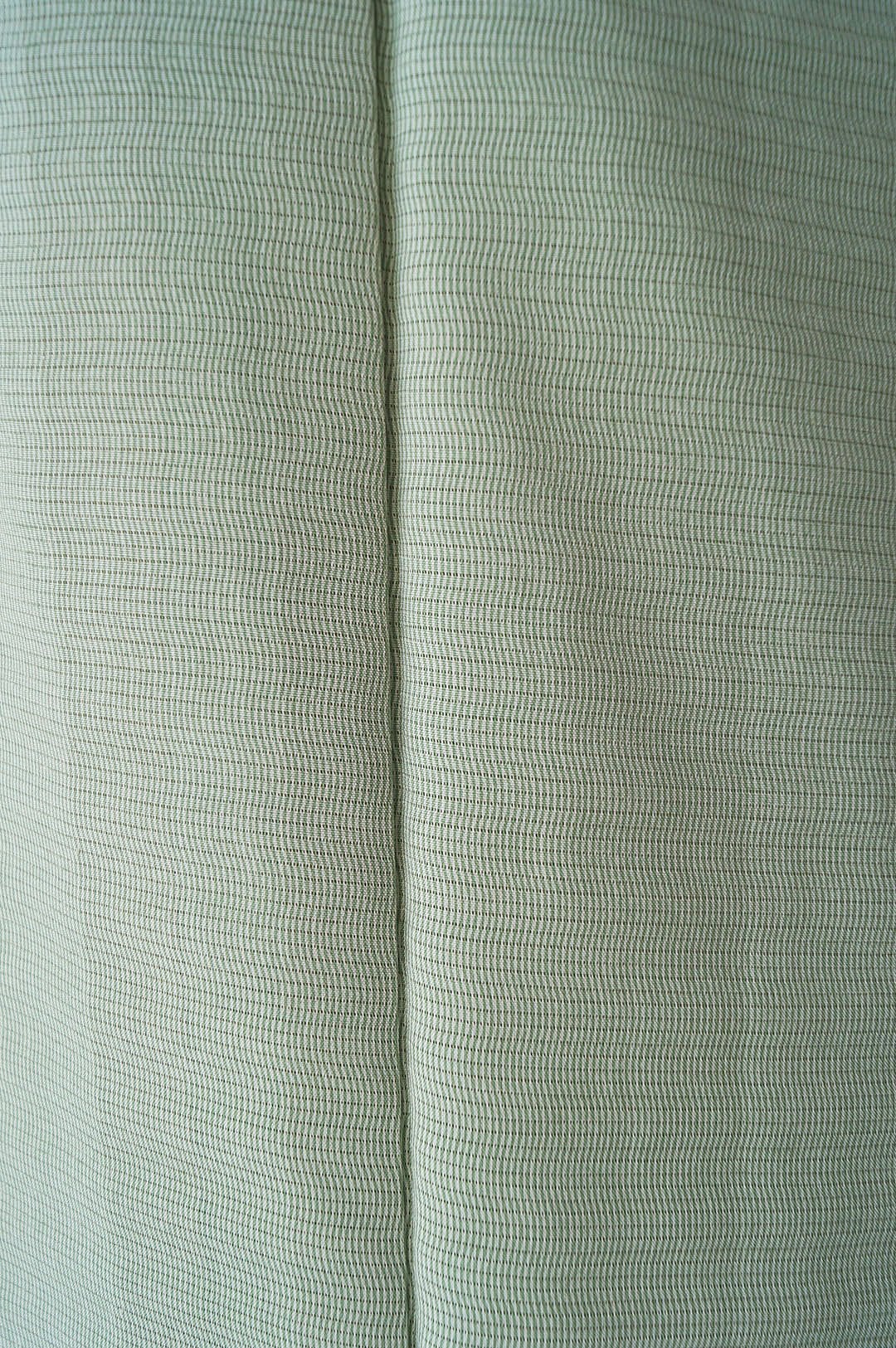 【夏・絽】柳染×白 よろけ縞柄 両面染 絽 小紋