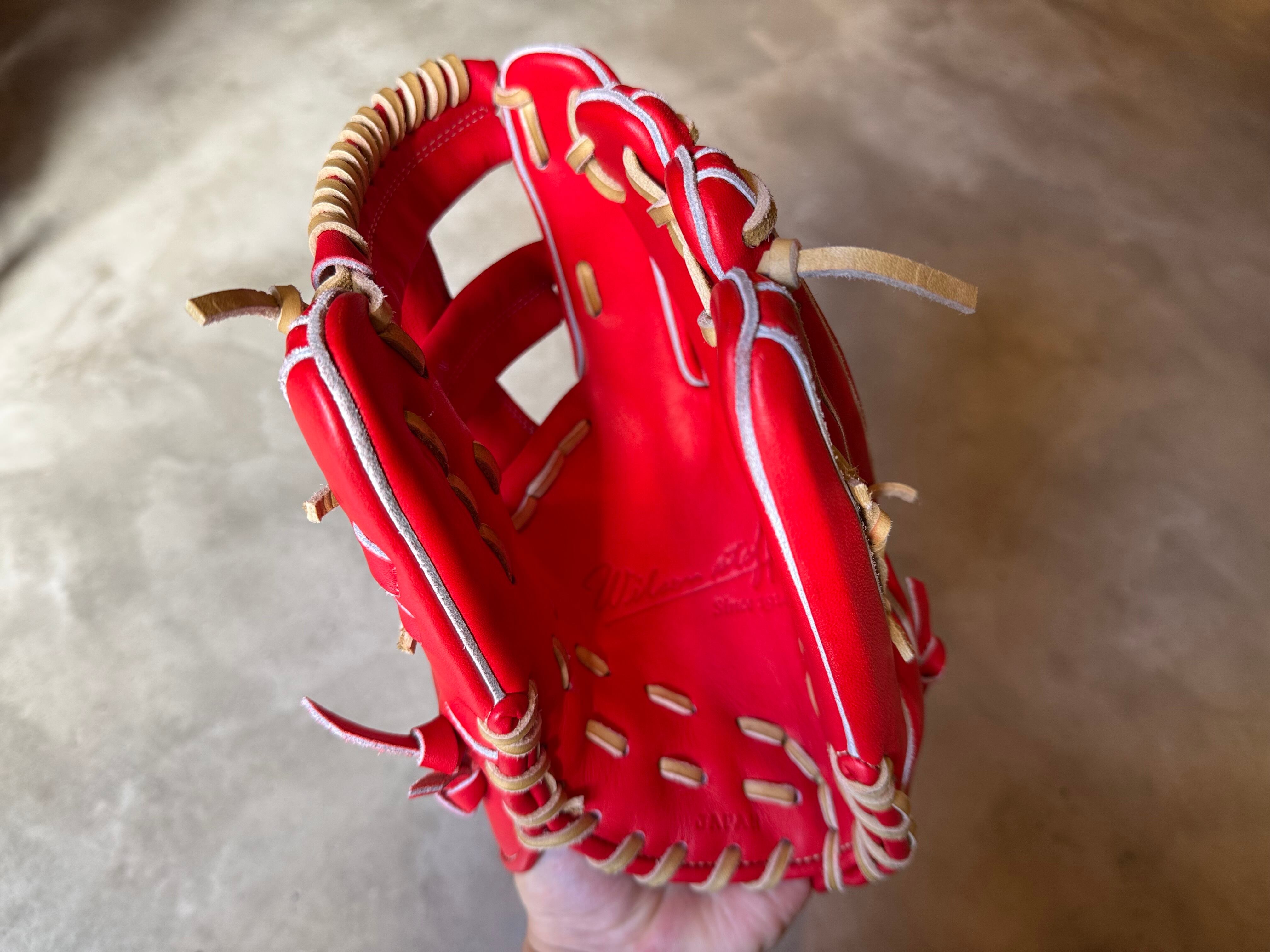 2025年限定モデル The Wannabe Hero DUAL 27型【Wilson】軟式用グラブ