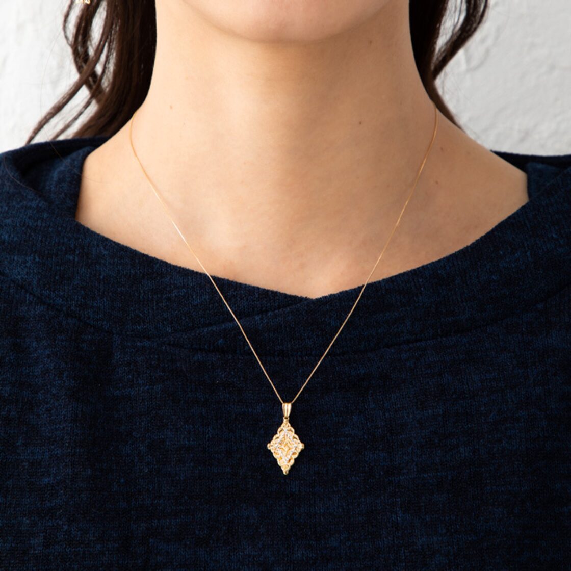 ラッピング可】 スリーカラー 曲がら ペンダントトップ プラチナ YG  