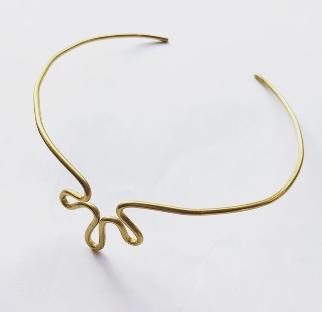 gold wave choker