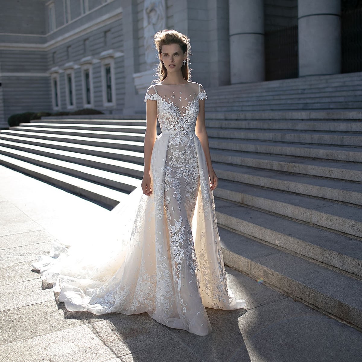 ウエディングドレス マーメイドライン 取り外し可能 ロングトレーン 高品質 豪華 結婚式