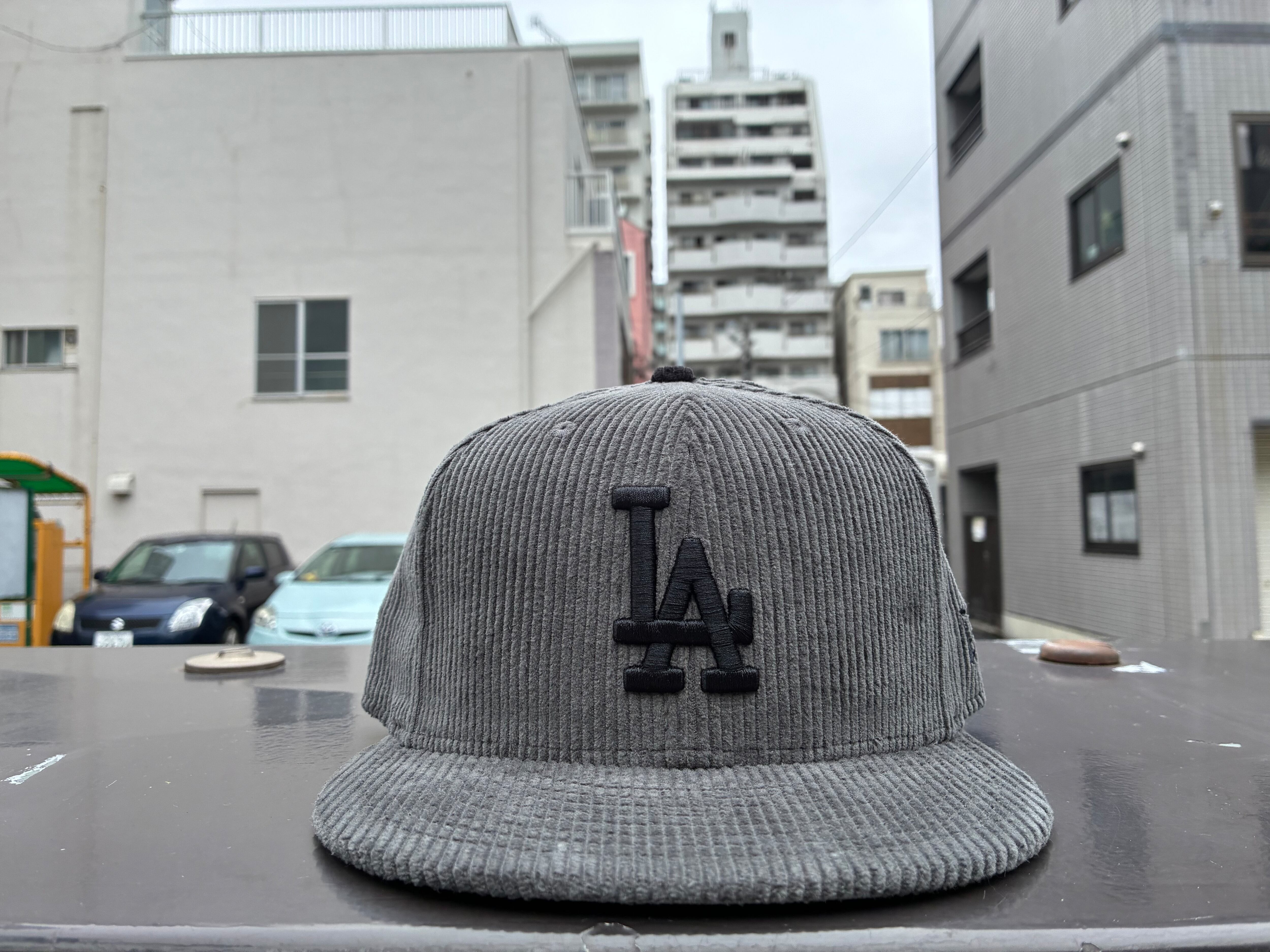 SPIDER BEANIE (BLACK/WHITE) | FANTASTIC