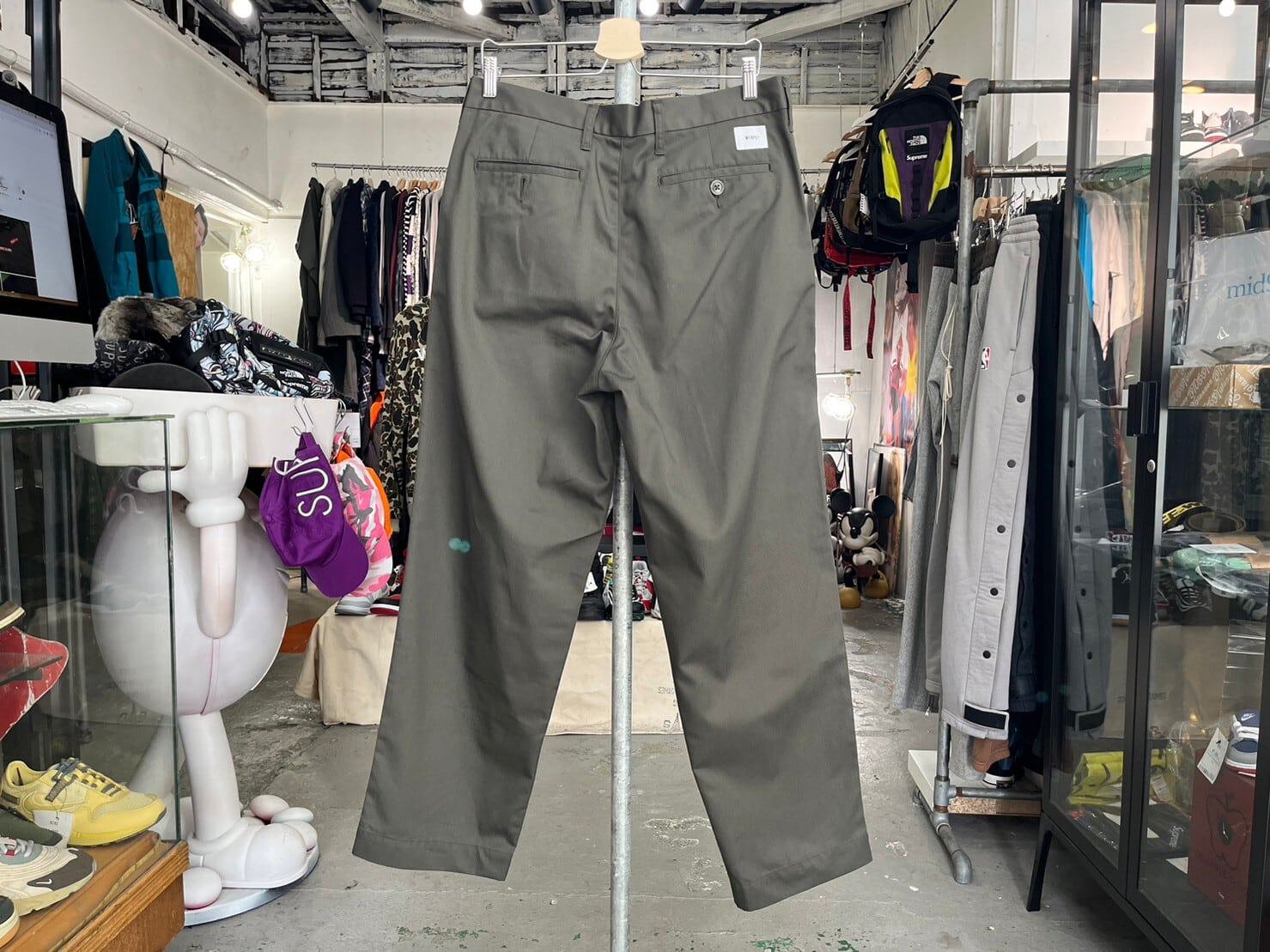 WTAPS CREASE TROUSERS CTPL. TWILL OLIVE 04 222BRDT-PTM04 WTAPS CREASE TROUSERS CTPL. TWILL OLIVE 04 222BRDT-PTM04