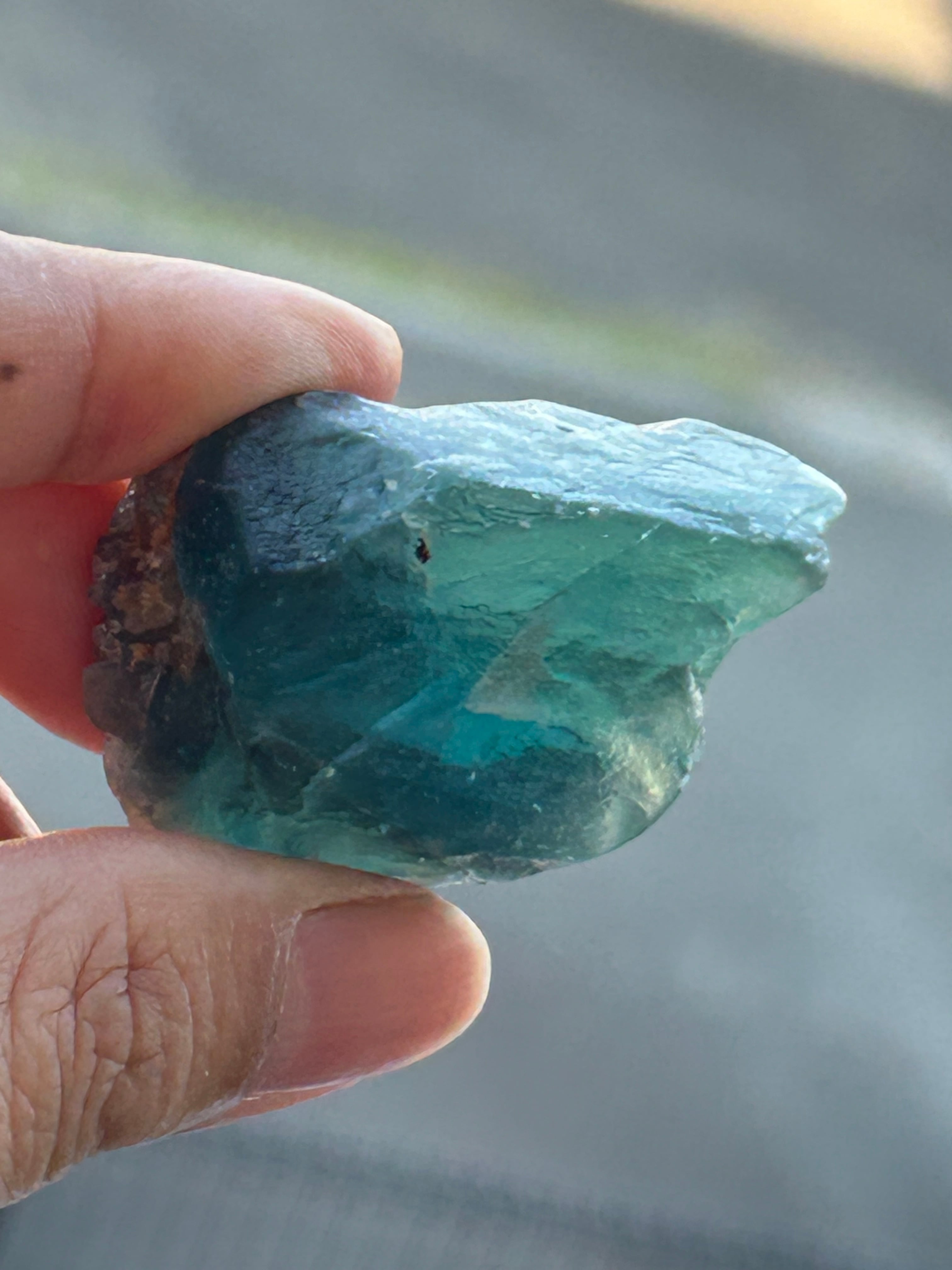 エメラルドぽい フローライト　自然 結晶八面体　パワーストーン エメラルドぽい フローライト 自然 結晶八面体 パワーストーン