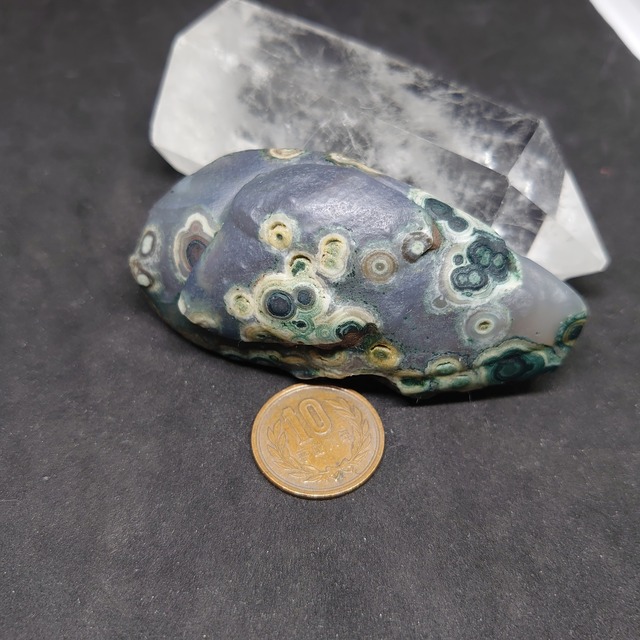 モンゴルゴビ瑪瑙 原石 金銭眼石母岩標本 置物 レア品 ゴビ瑪瑙 ゴビ石 