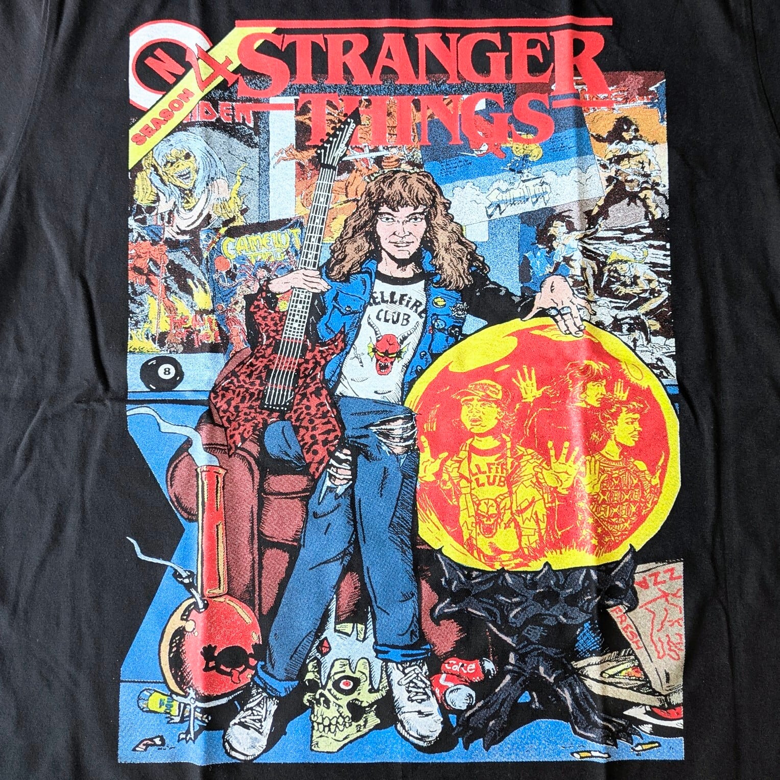 【 Stranger Things / ストレンジャーシングス  】『 Hellfire Club Eddie Munson 80' 』 Tシャツ / エディマンソン / ヘルファイアクラブ〚アメリカン雑貨 アメトイ〛