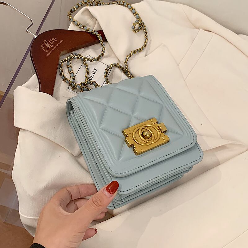 センススモールバッグ女性2020新しい流行のファッションチェーンショルダーメッセンジャーバッグネットレッドワイルドミニ携帯電話バッグ 手作りハンドバック69387037148