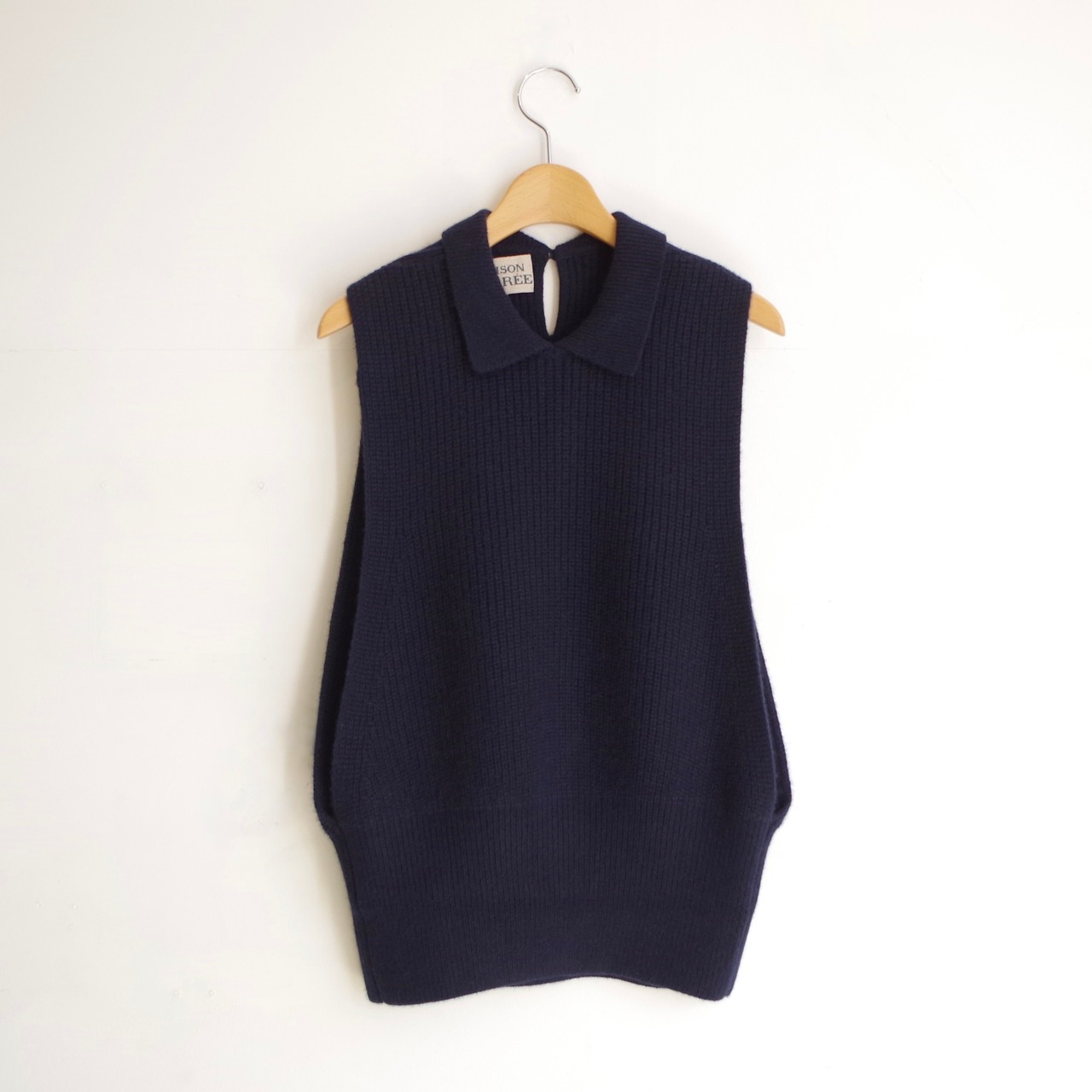 MAISON CARRÉE CASHMERE VEST "NAVY"