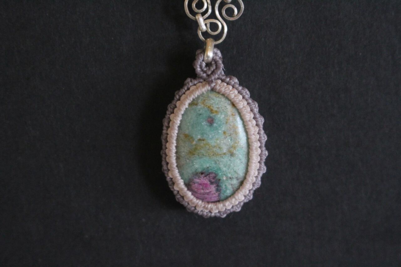 Ruby in Fuchsite silver925 wire work micro macrame pendant