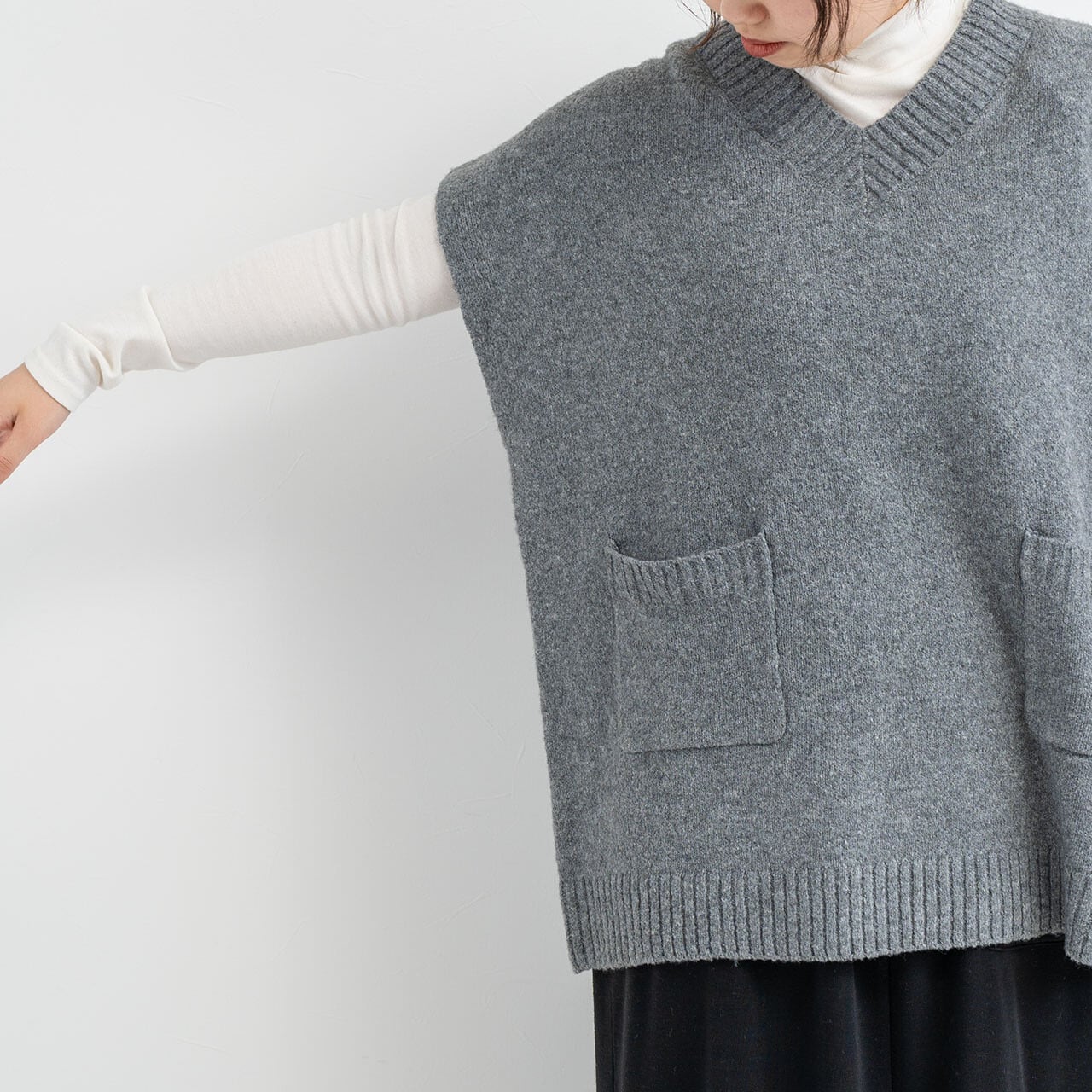 Vネックフロントポケットニットベスト | starcloset